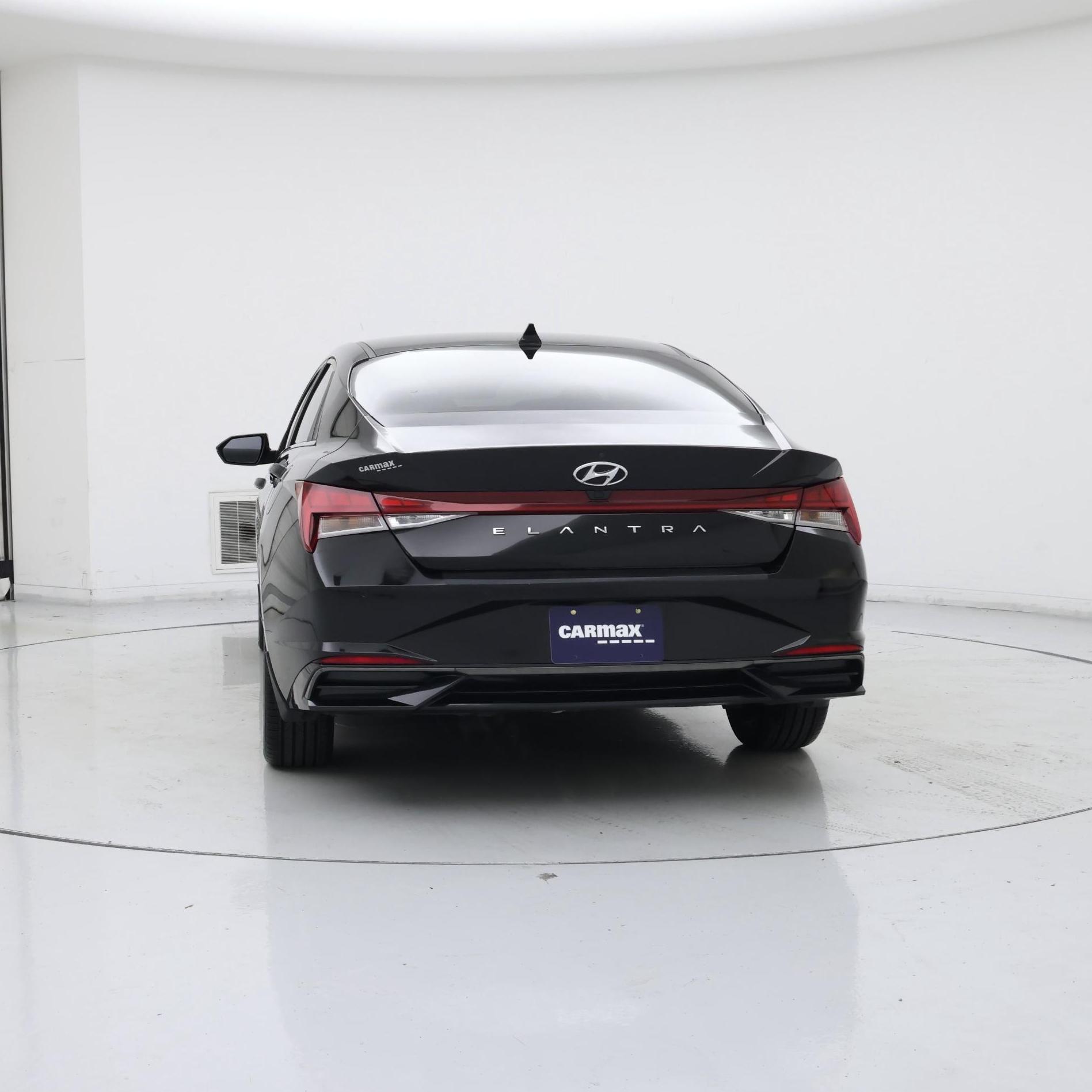Thumbnail: 2023 Hyundai Elantra - 6