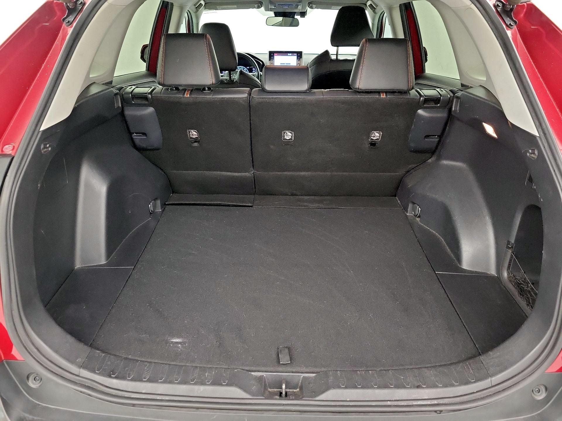 Thumbnail: 2019 Toyota RAV4 - 20
