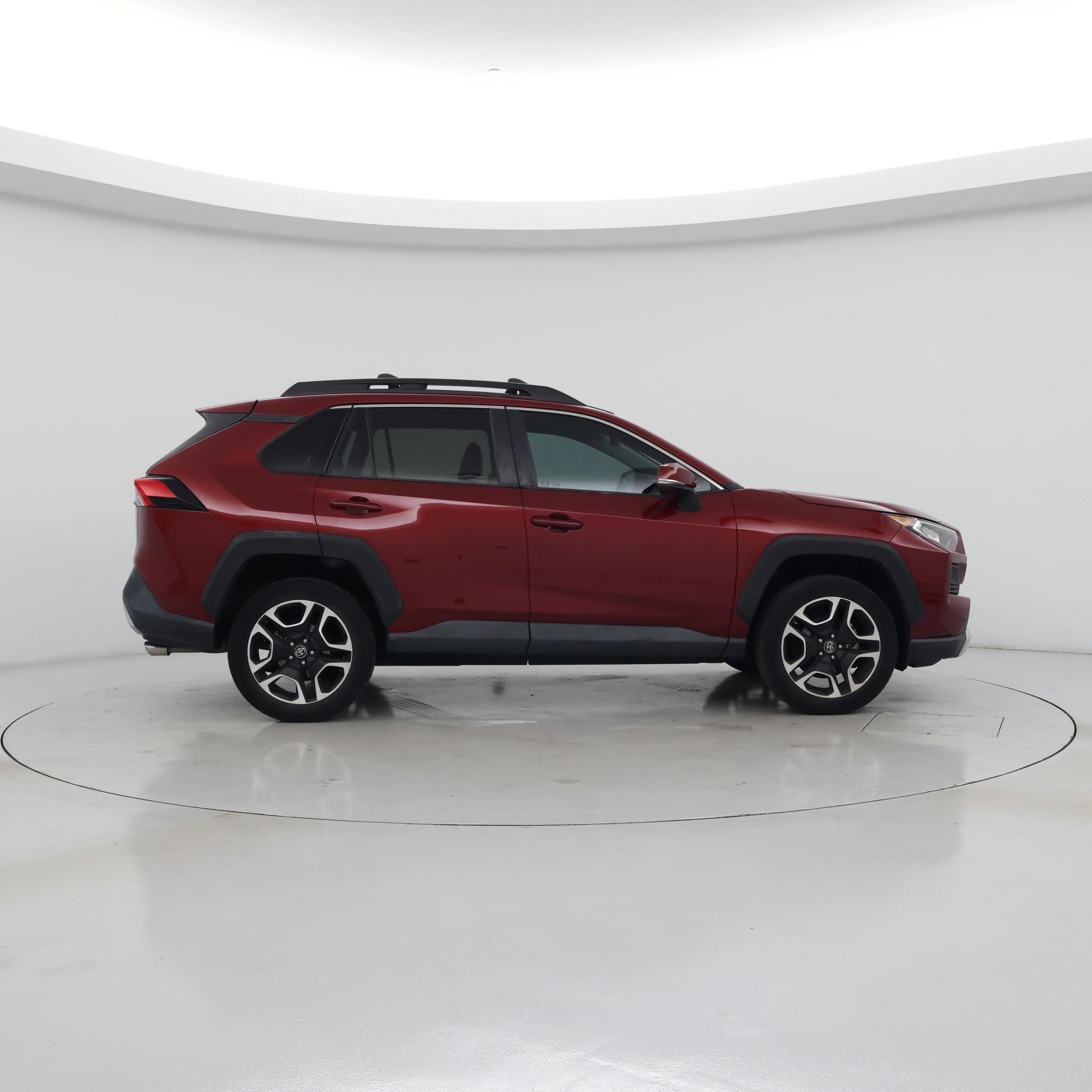 Thumbnail: 2019 Toyota RAV4 - 7