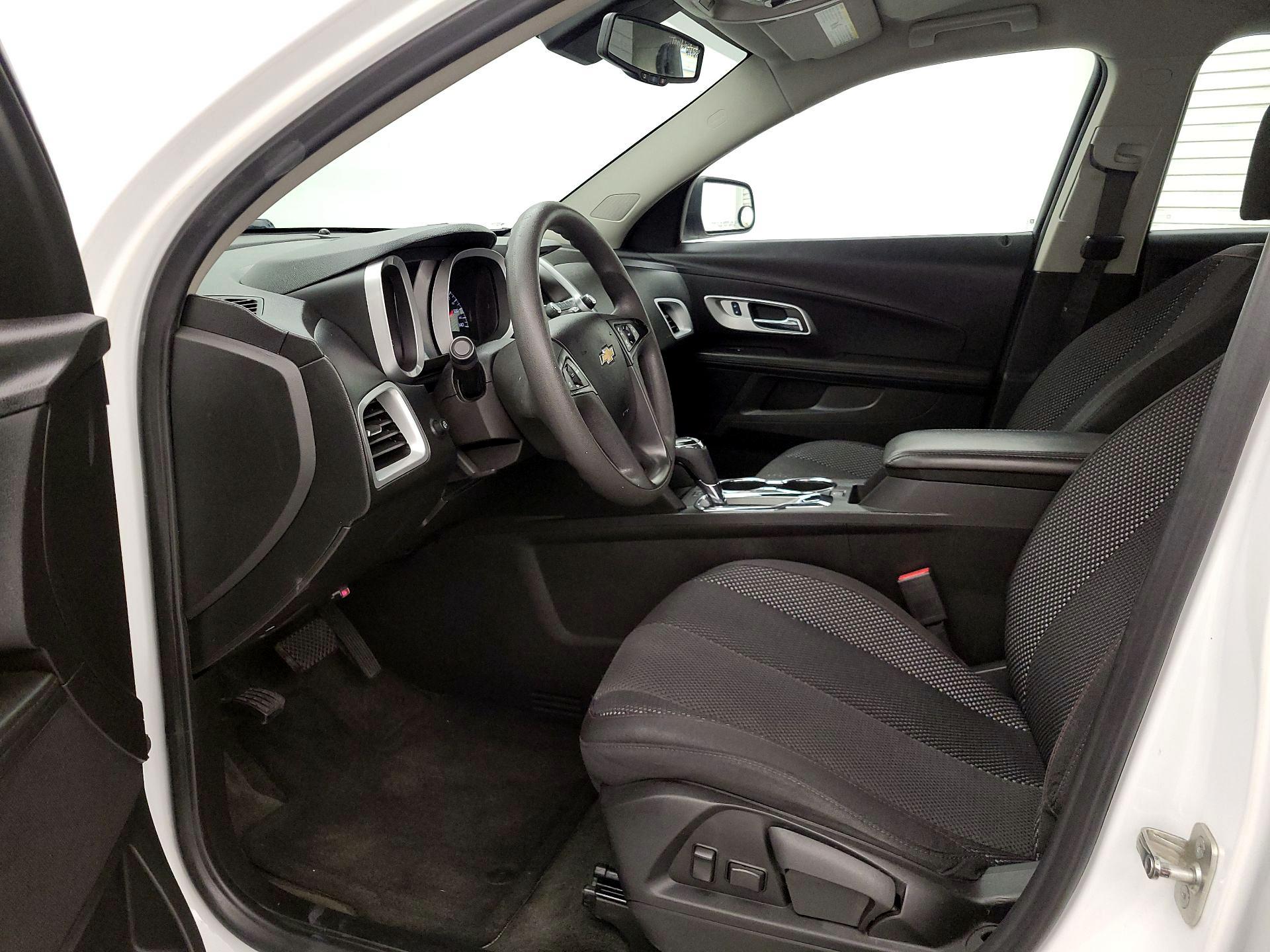 Thumbnail: 2017 Chevrolet Equinox - 11