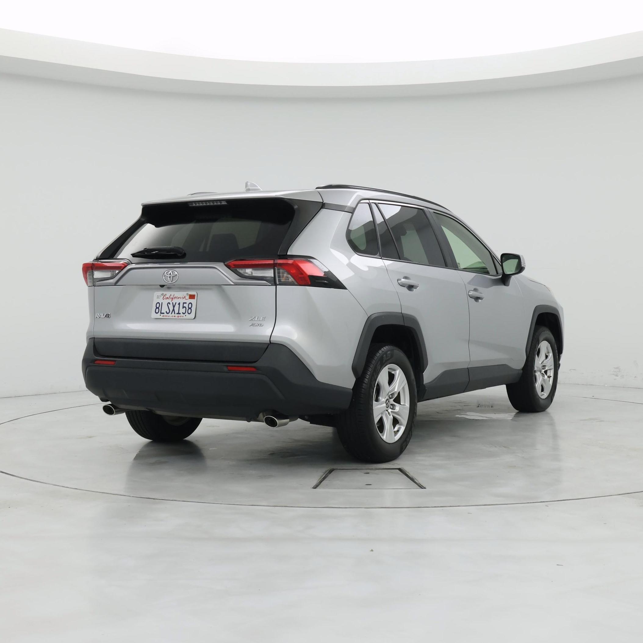 Thumbnail: 2019 Toyota RAV4 - 8