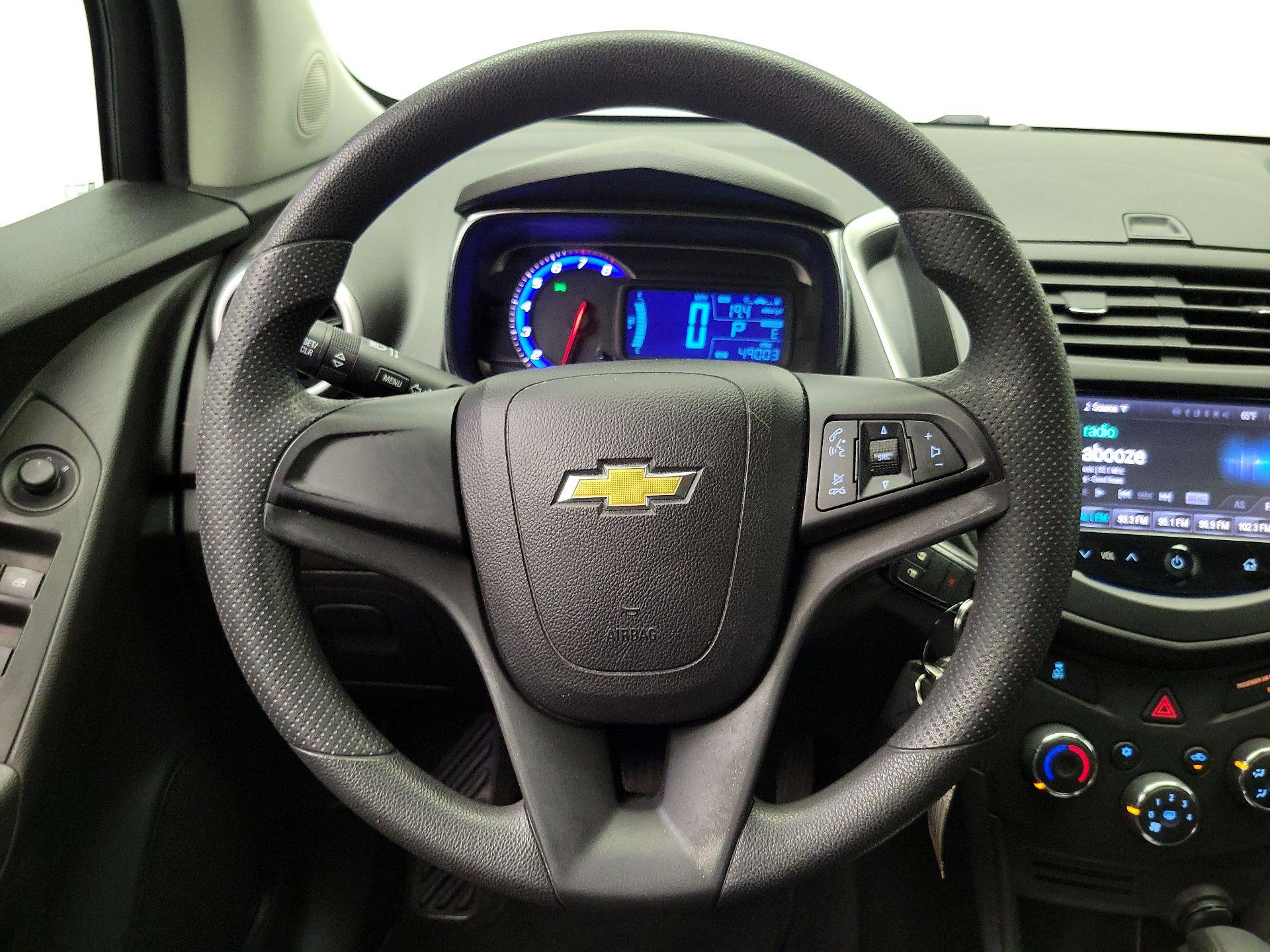 Thumbnail: 2015 Chevrolet Trax - 10