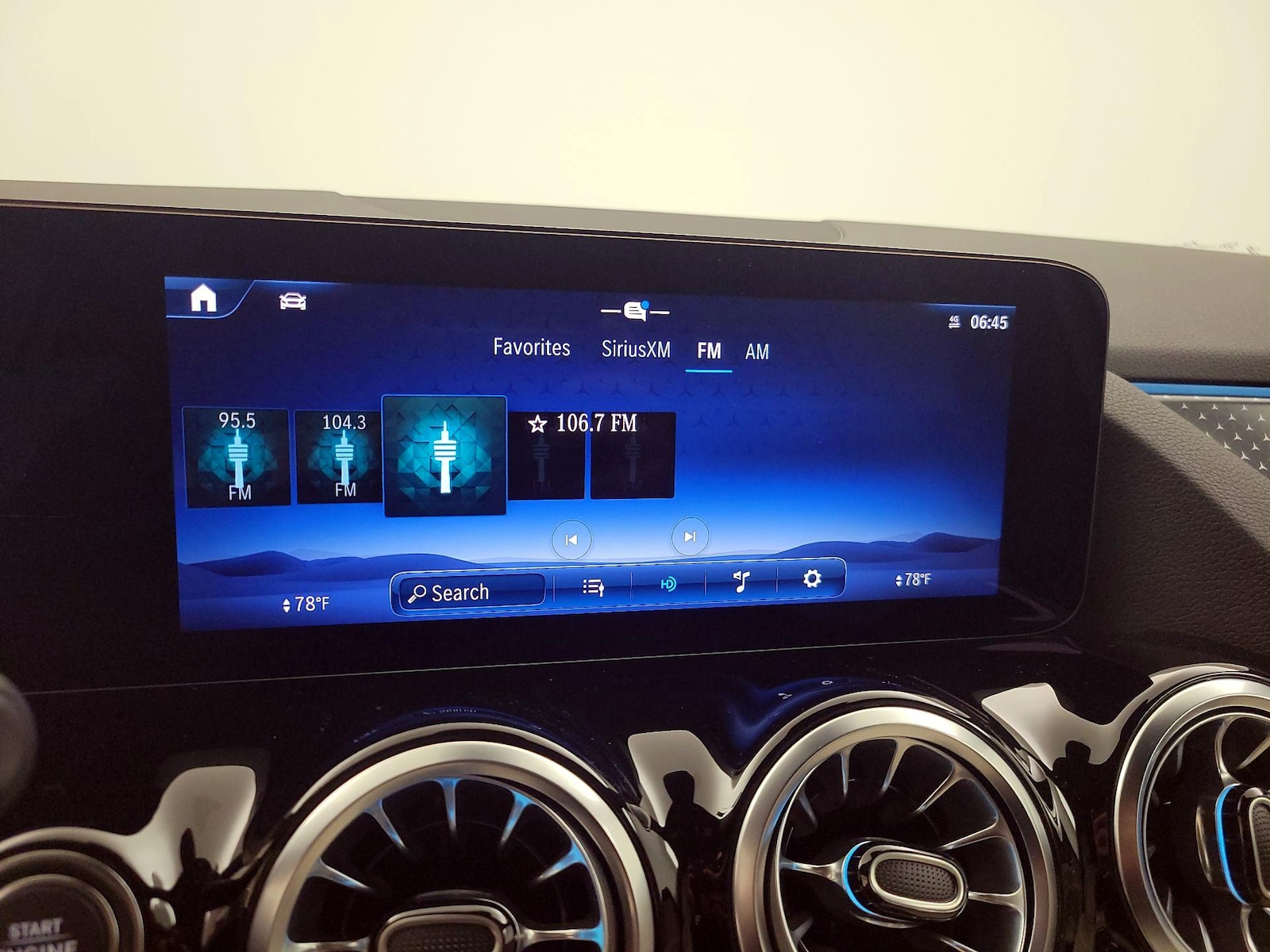 2025 Mercedes-Benz GLA GLA250 - Photo 16