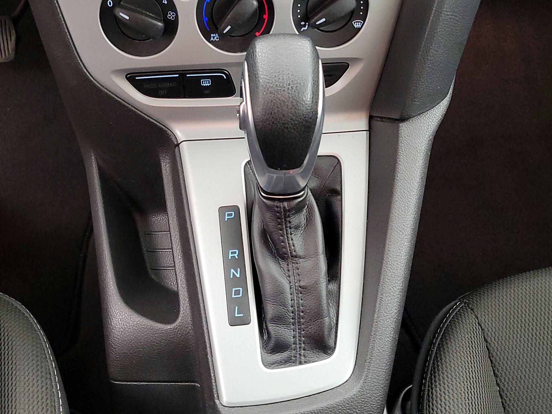 Thumbnail: 2014 Ford Focus - 16