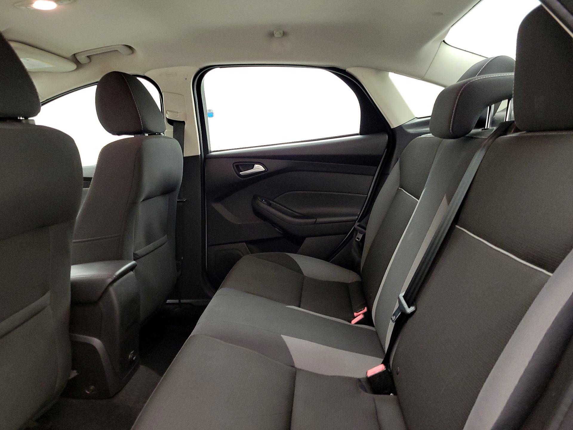 Thumbnail: 2014 Ford Focus - 18