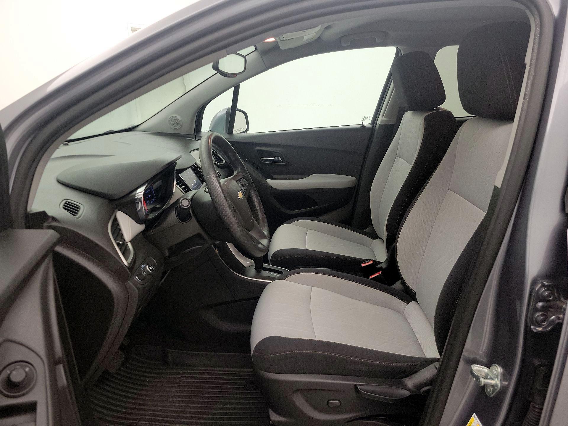 Thumbnail: 2020 Chevrolet Trax - 11