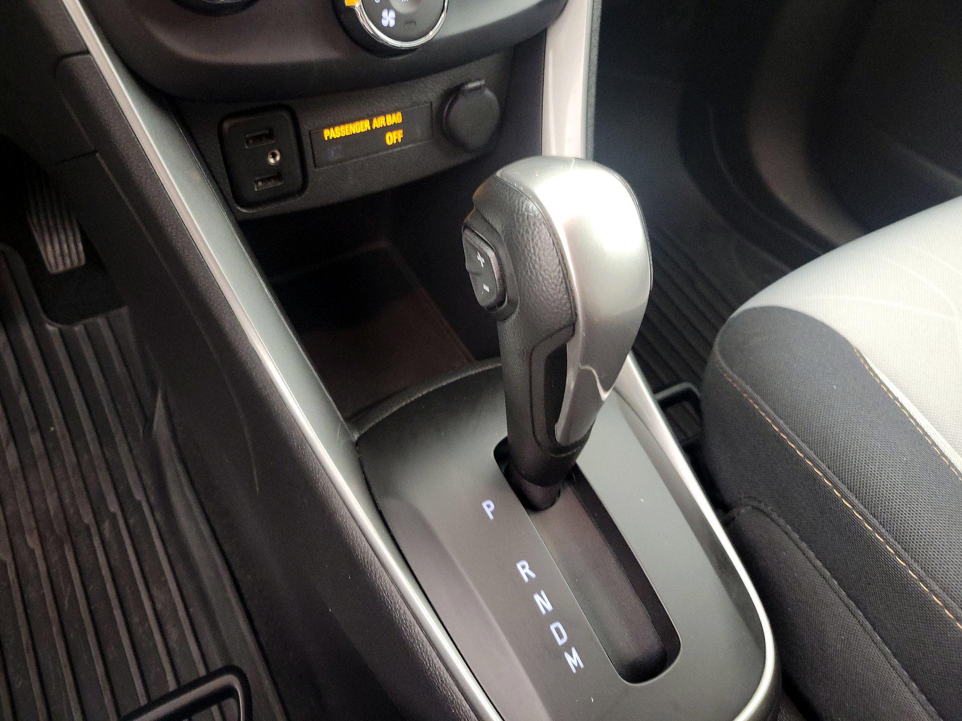 Thumbnail: 2020 Chevrolet Trax - 17