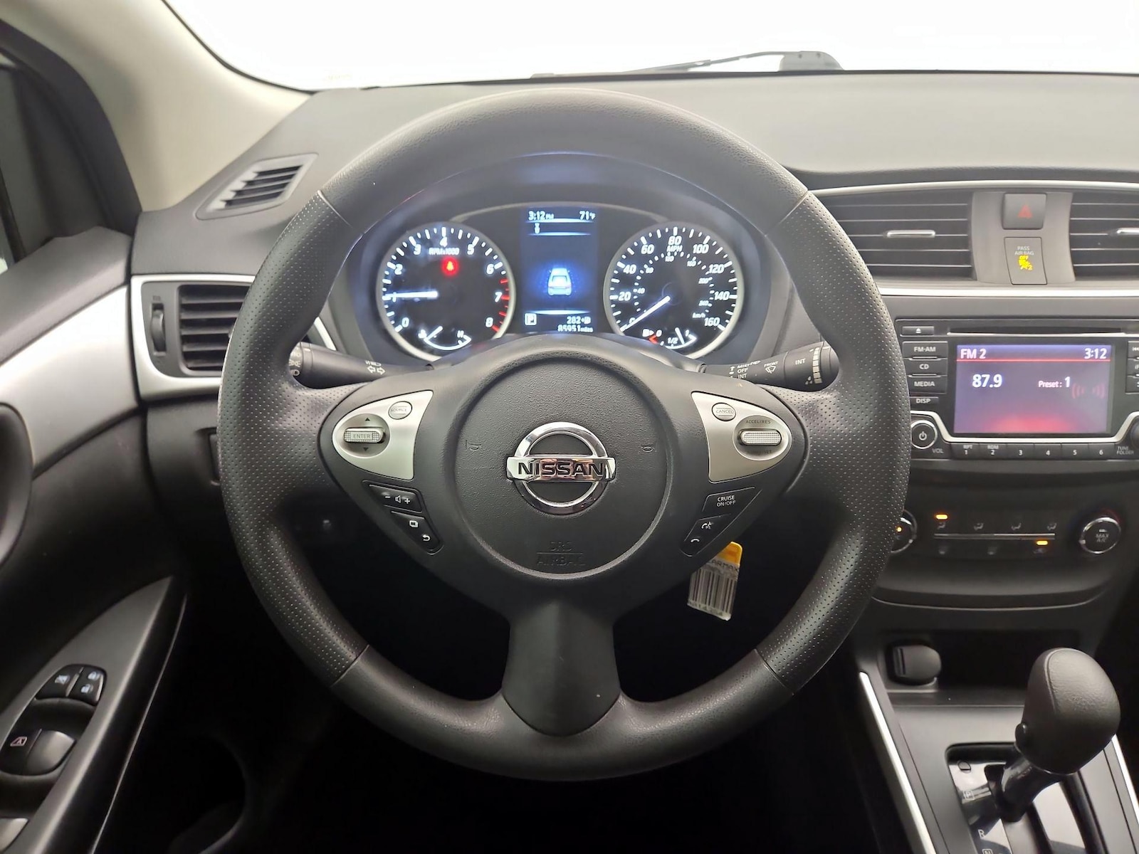 2018 Nissan Sentra S - Photo 11