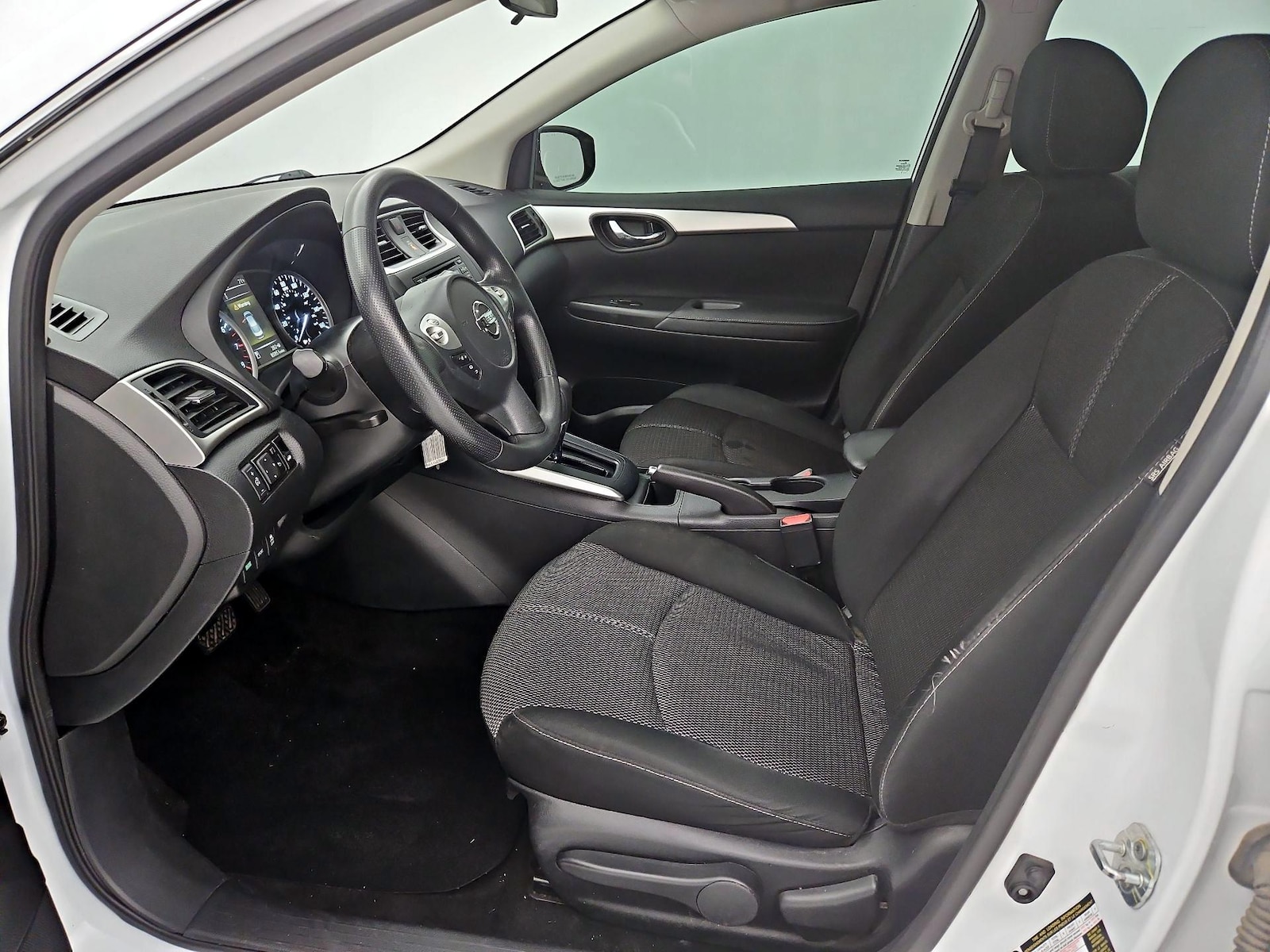 2018 Nissan Sentra S - Photo 12