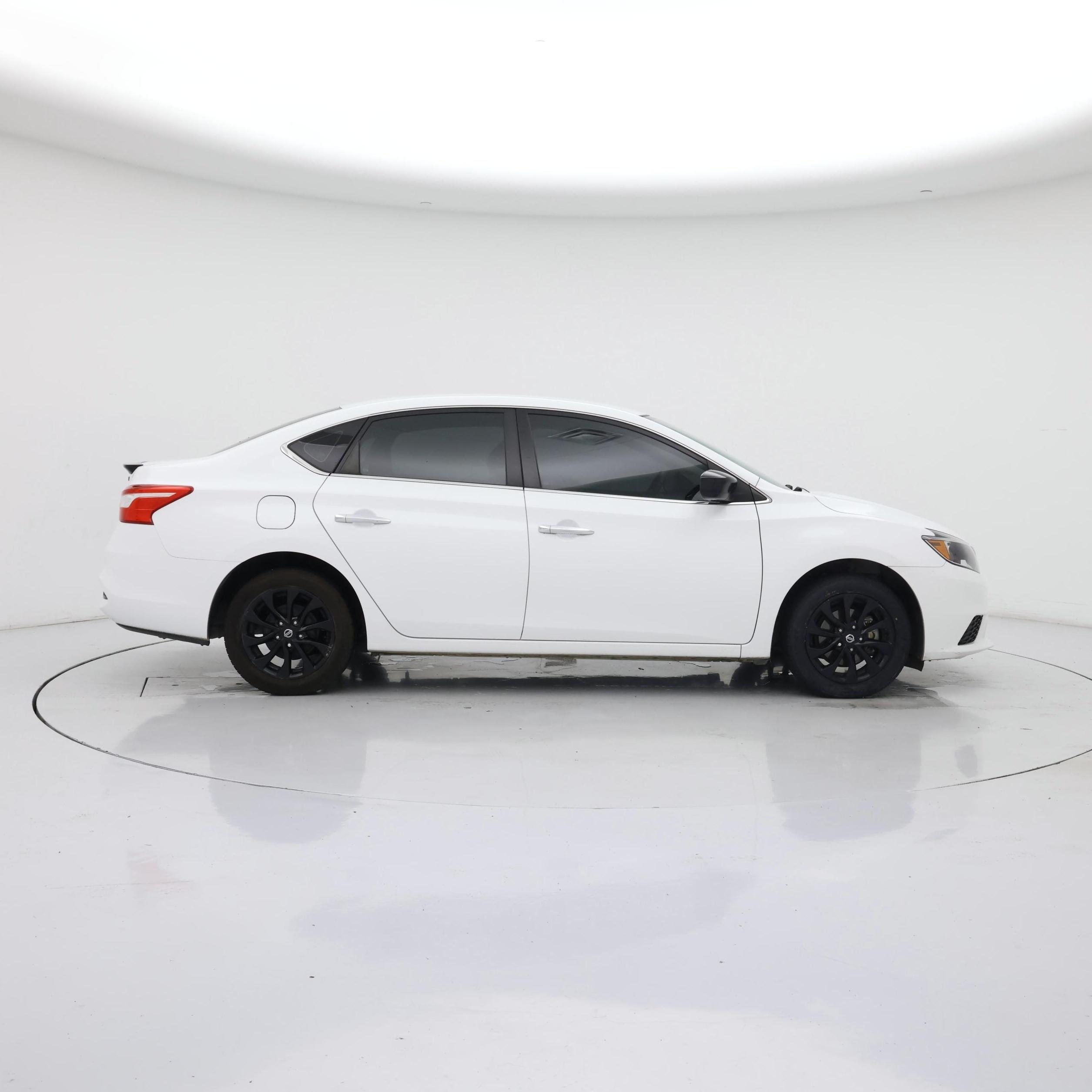 Thumbnail: 2018 Nissan Sentra - 7