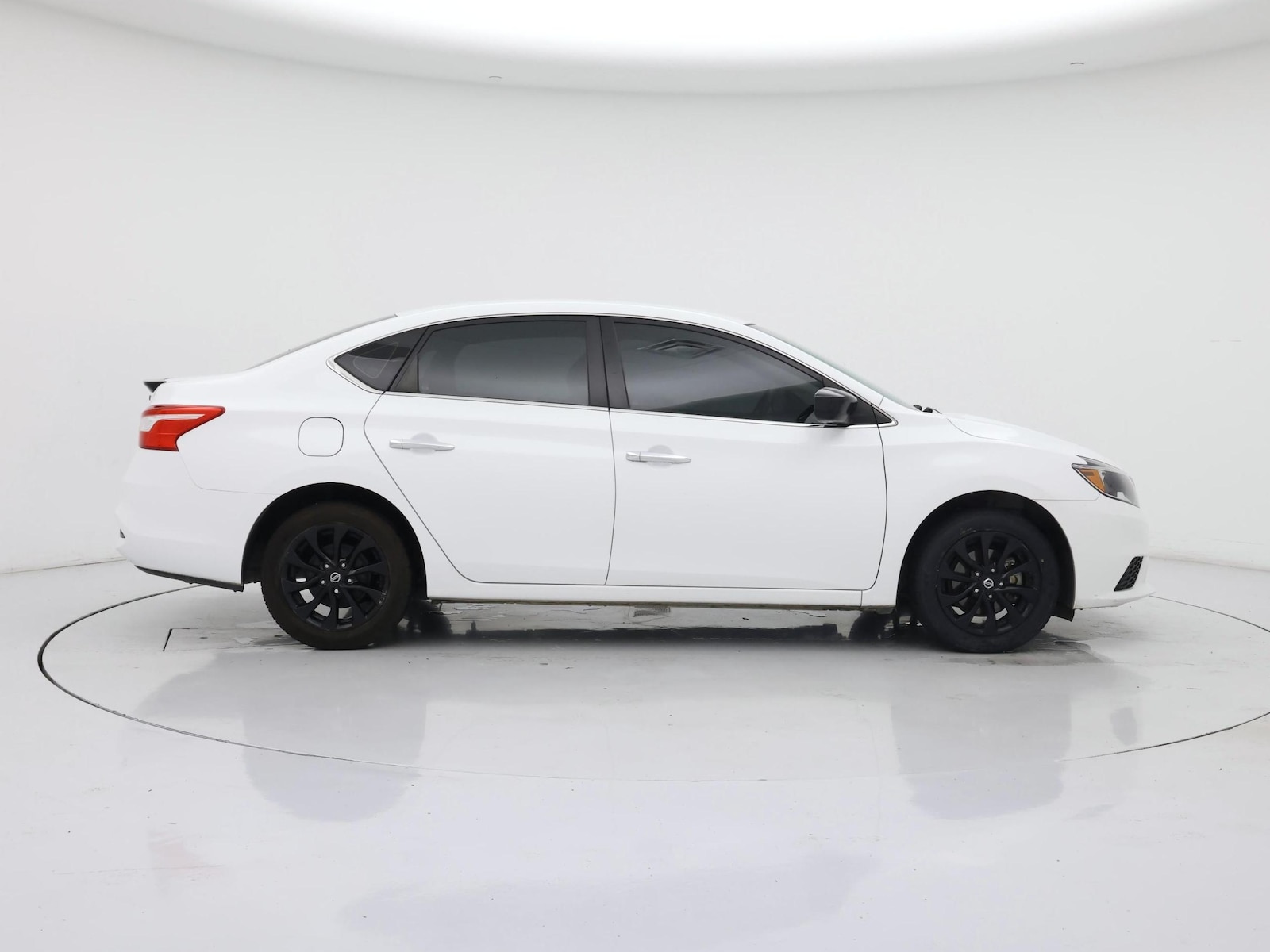 2018 Nissan Sentra S - Photo 8