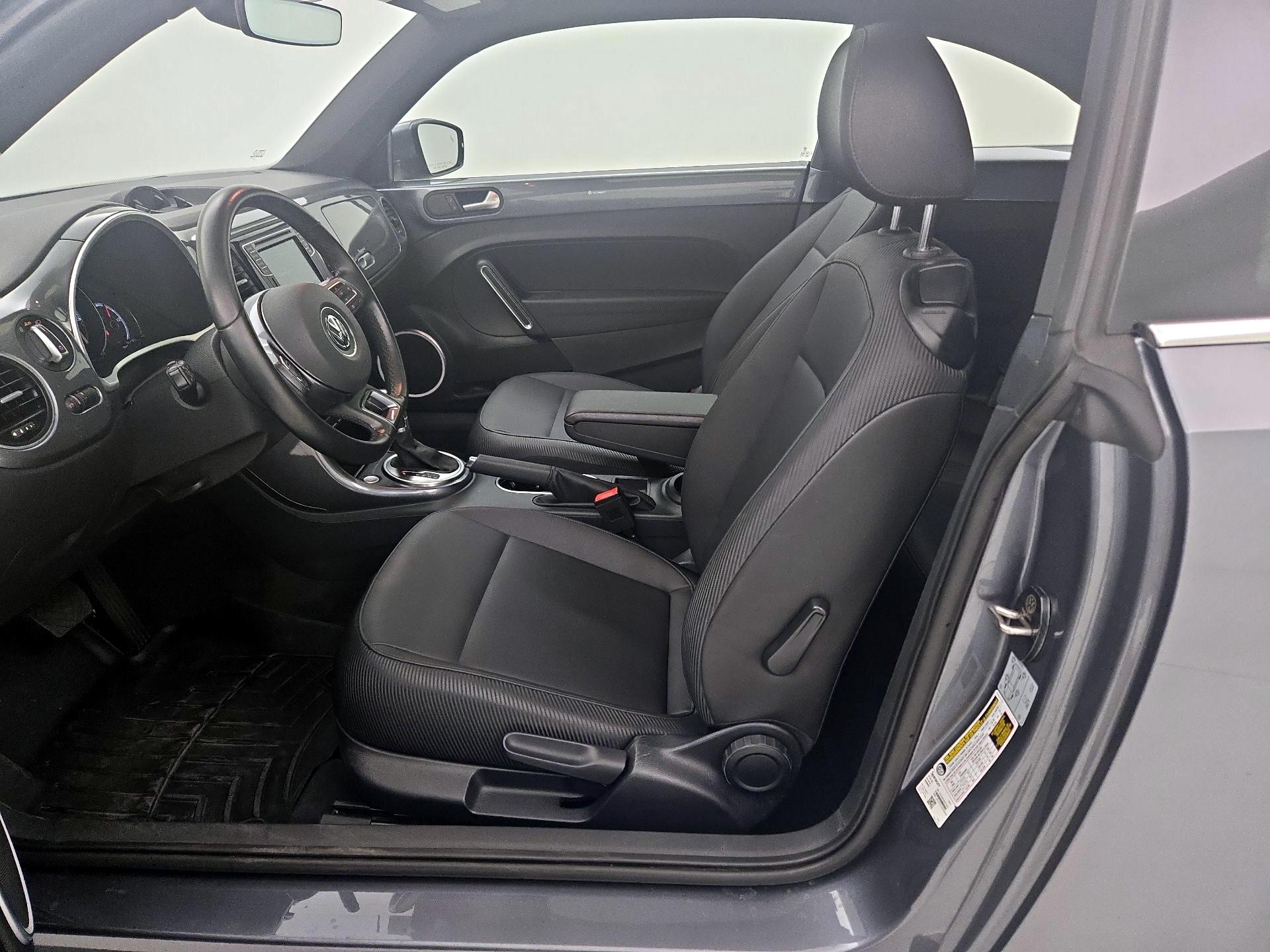 Thumbnail: 2019 Volkswagen Beetle - 11