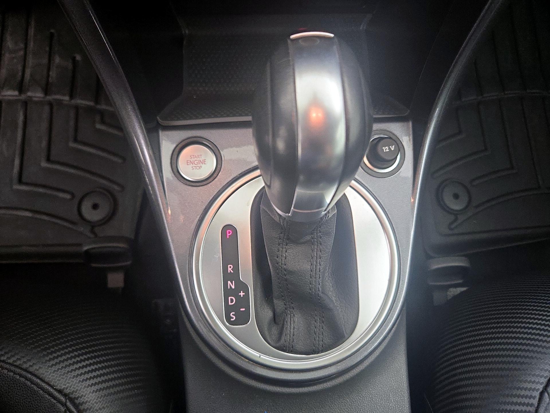 Thumbnail: 2019 Volkswagen Beetle - 17