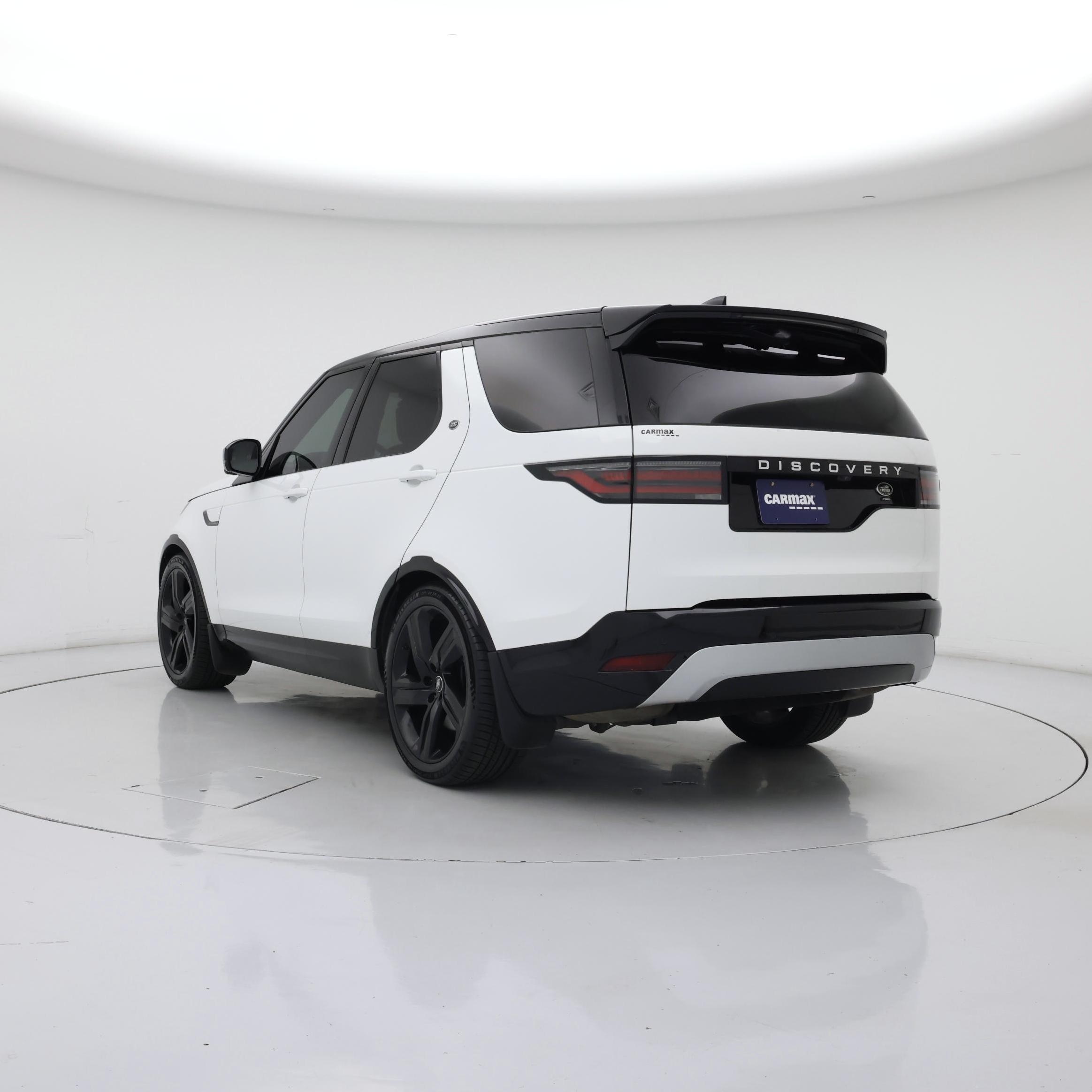Thumbnail: 2023 Land Rover Discovery - 2