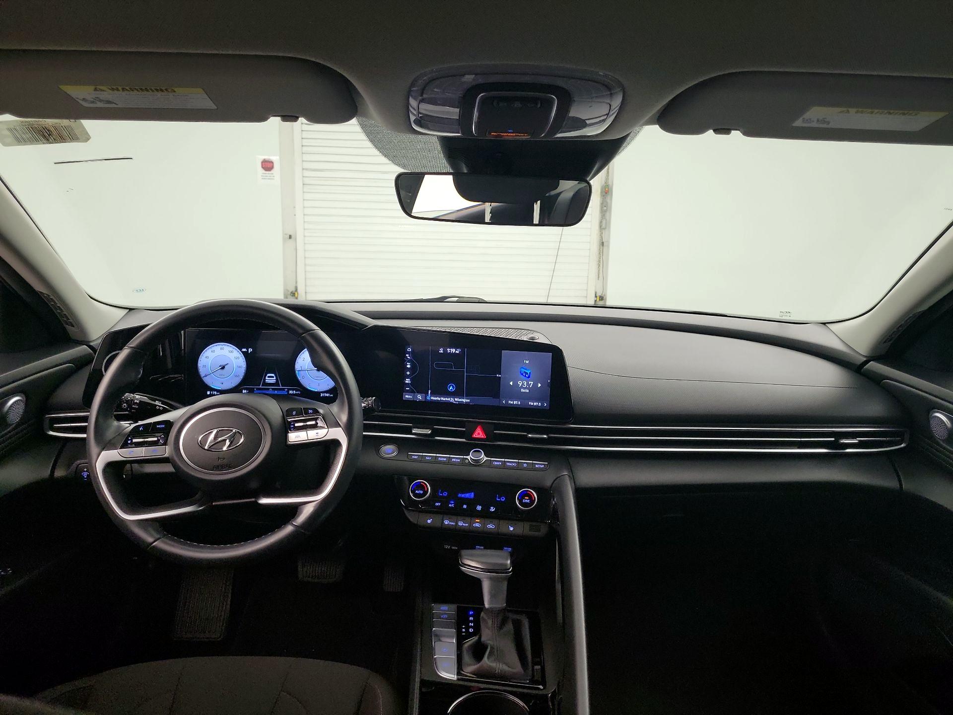 Thumbnail: 2023 Hyundai Elantra - 9