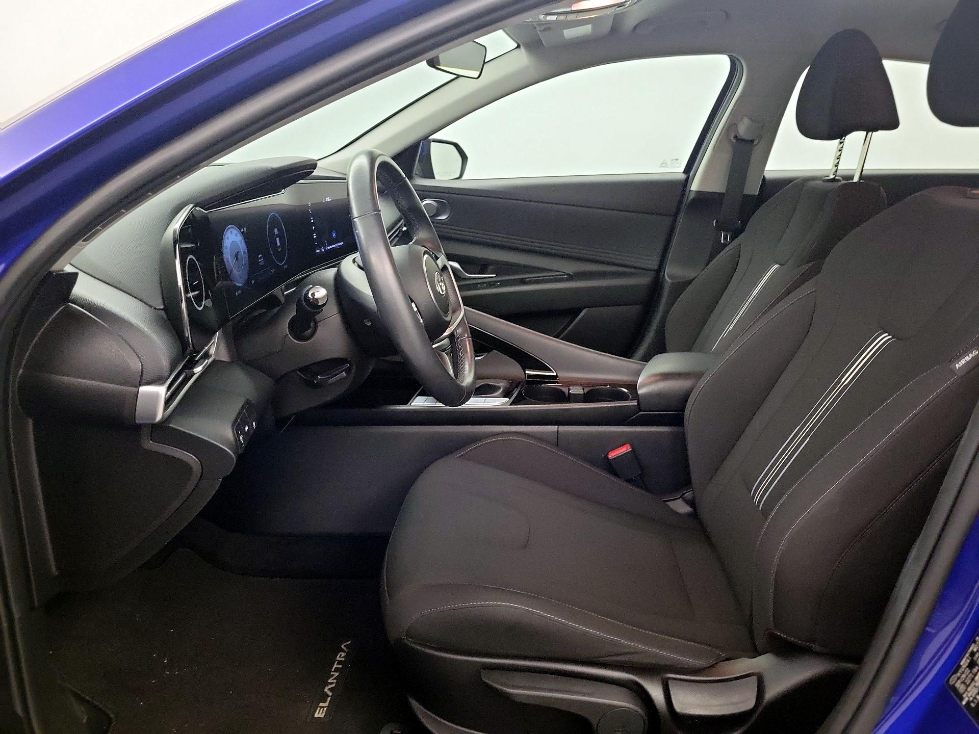 Thumbnail: 2023 Hyundai Elantra - 11