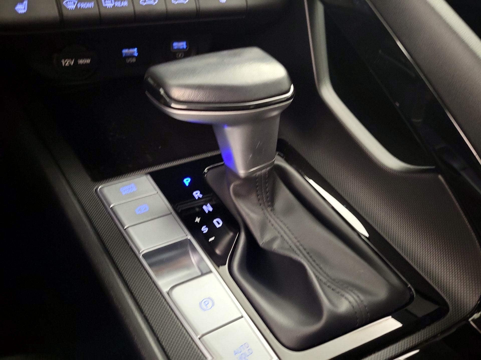 Thumbnail: 2023 Hyundai Elantra - 18