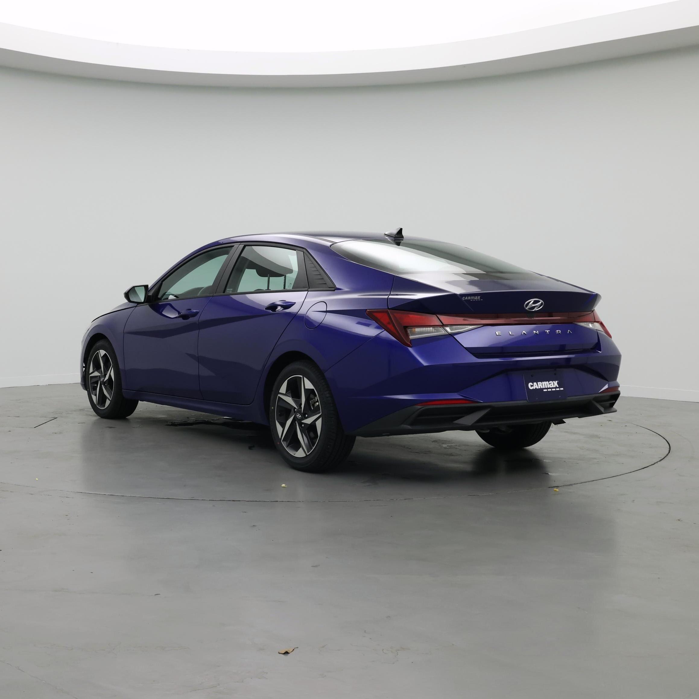 Thumbnail: 2023 Hyundai Elantra - 2