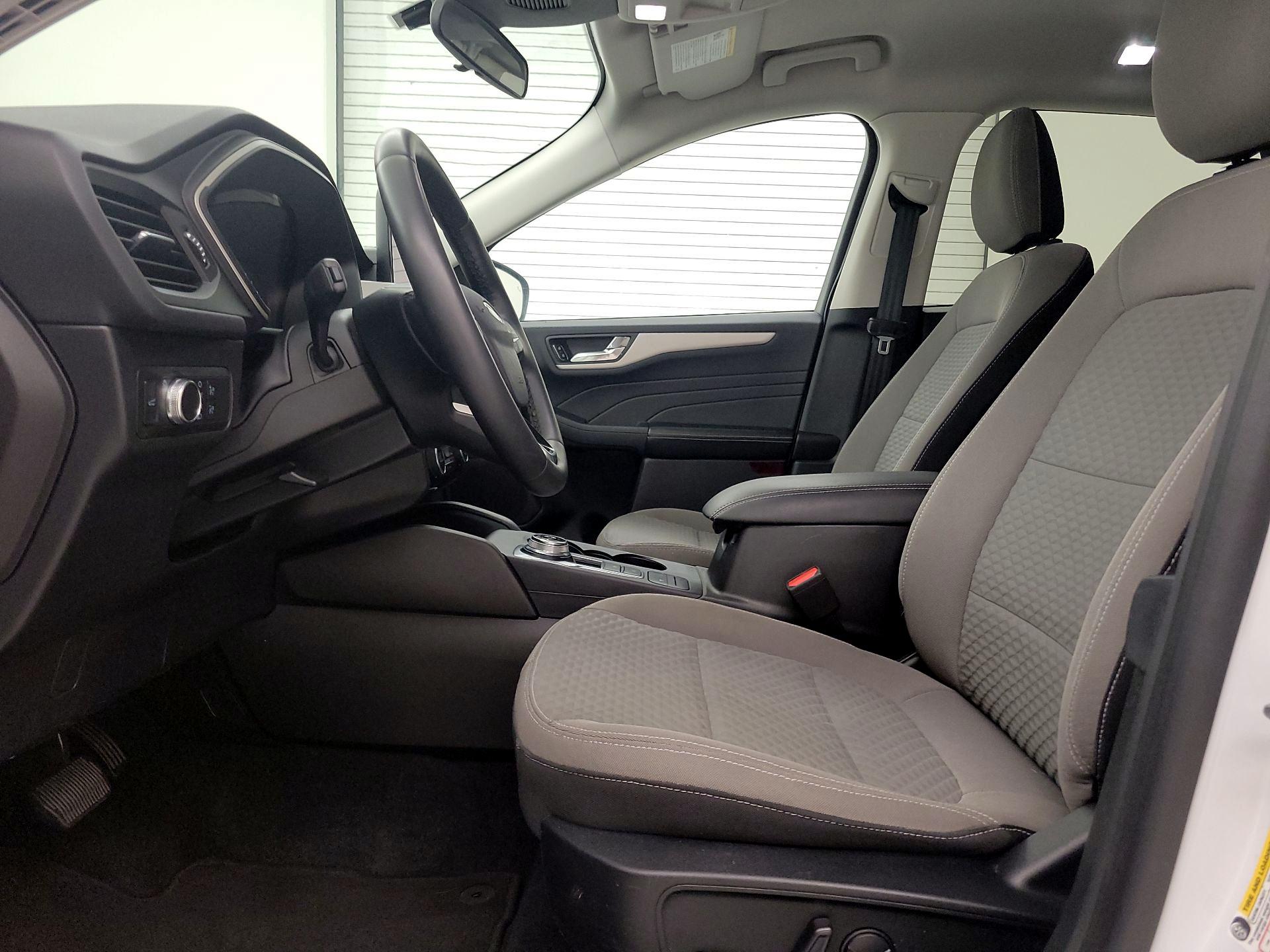 Thumbnail: 2021 Ford Escape - 11