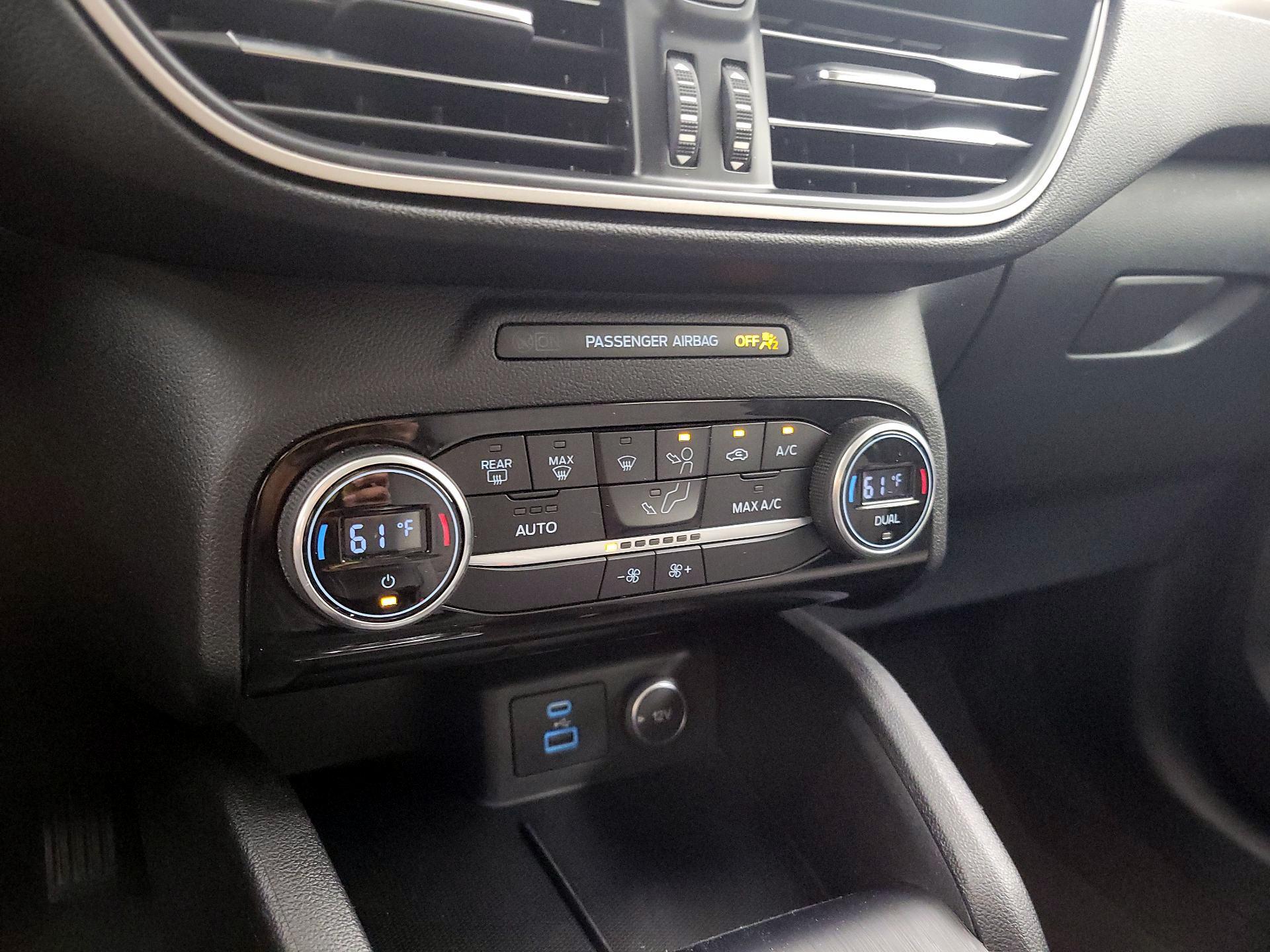 Thumbnail: 2021 Ford Escape - 16
