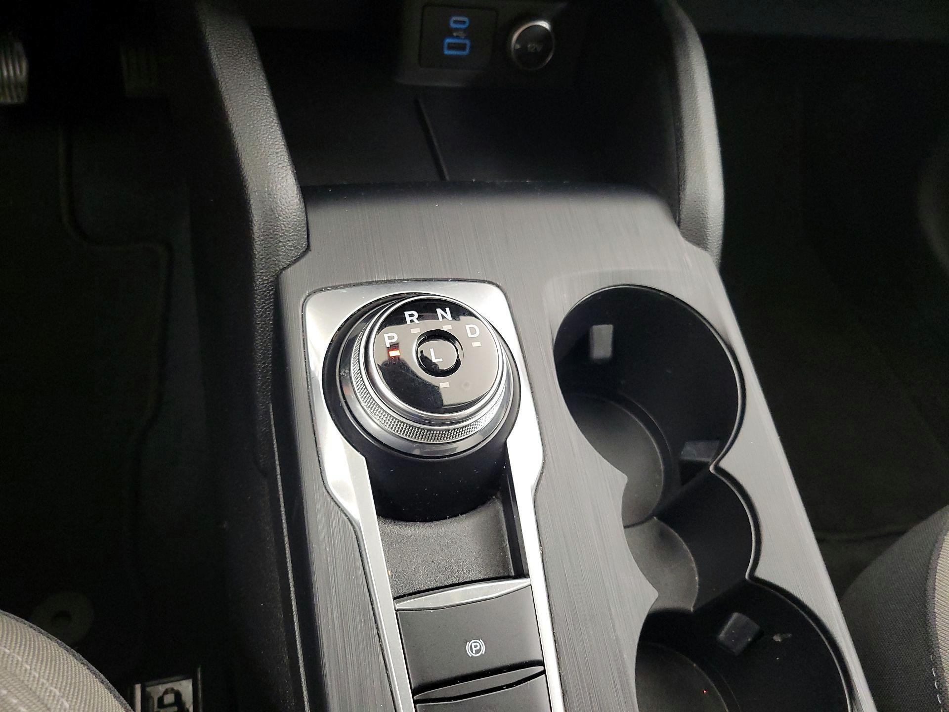 Thumbnail: 2021 Ford Escape - 17