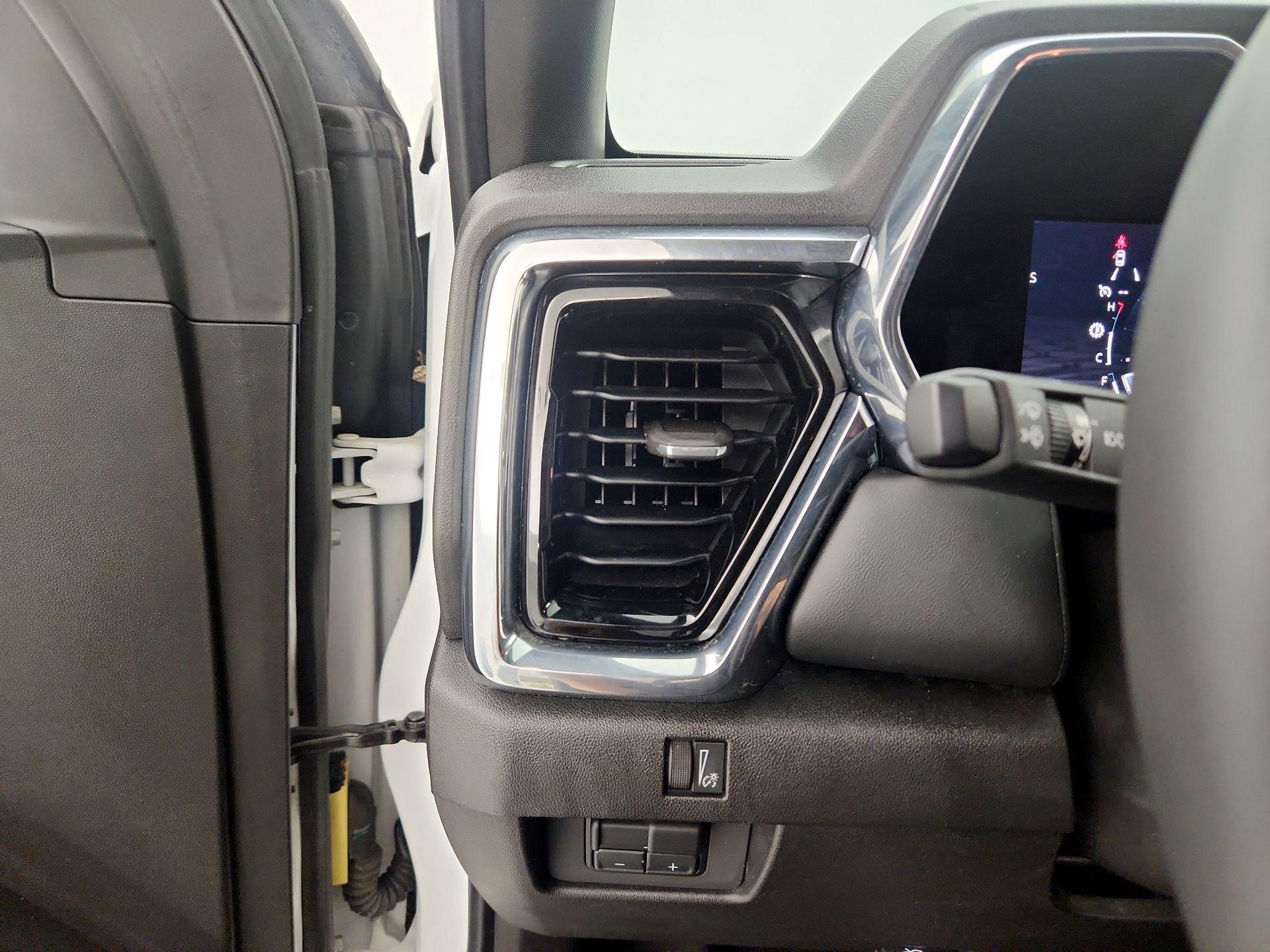 Thumbnail: 2023 GMC Canyon - 13