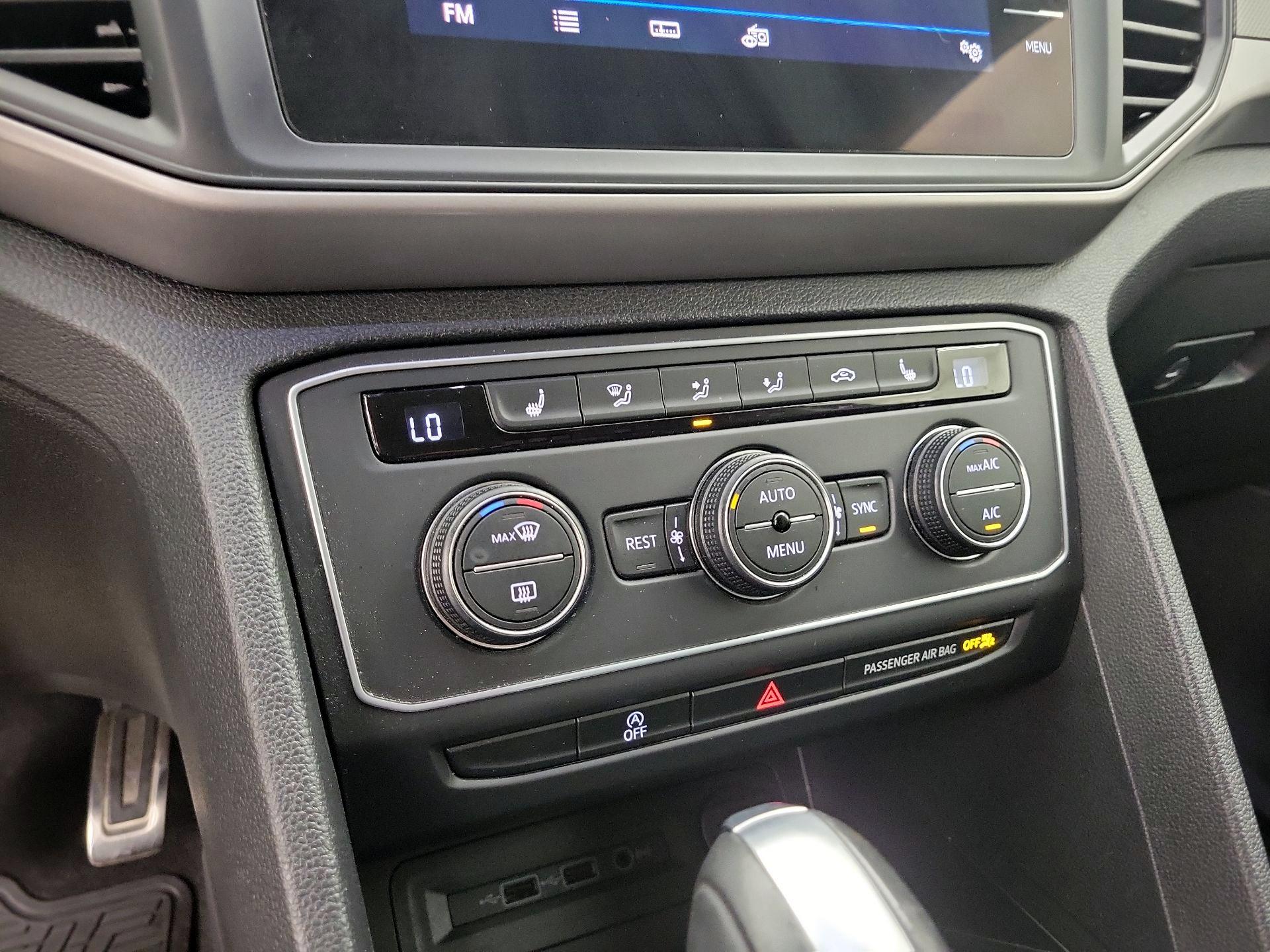 Thumbnail: 2021 Volkswagen Atlas - 16