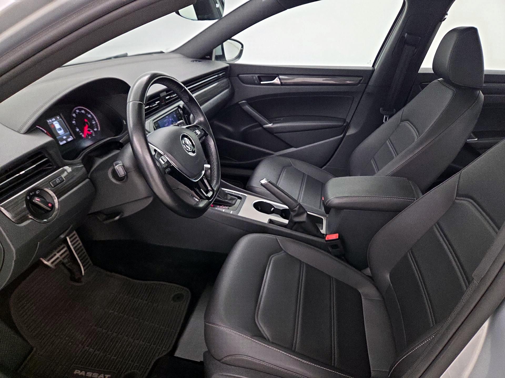 Thumbnail: 2021 Volkswagen Passat - 11