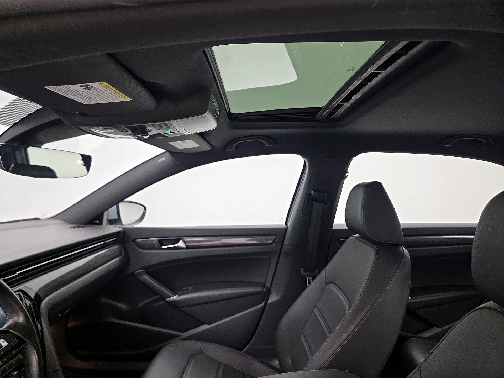 Thumbnail: 2021 Volkswagen Passat - 20