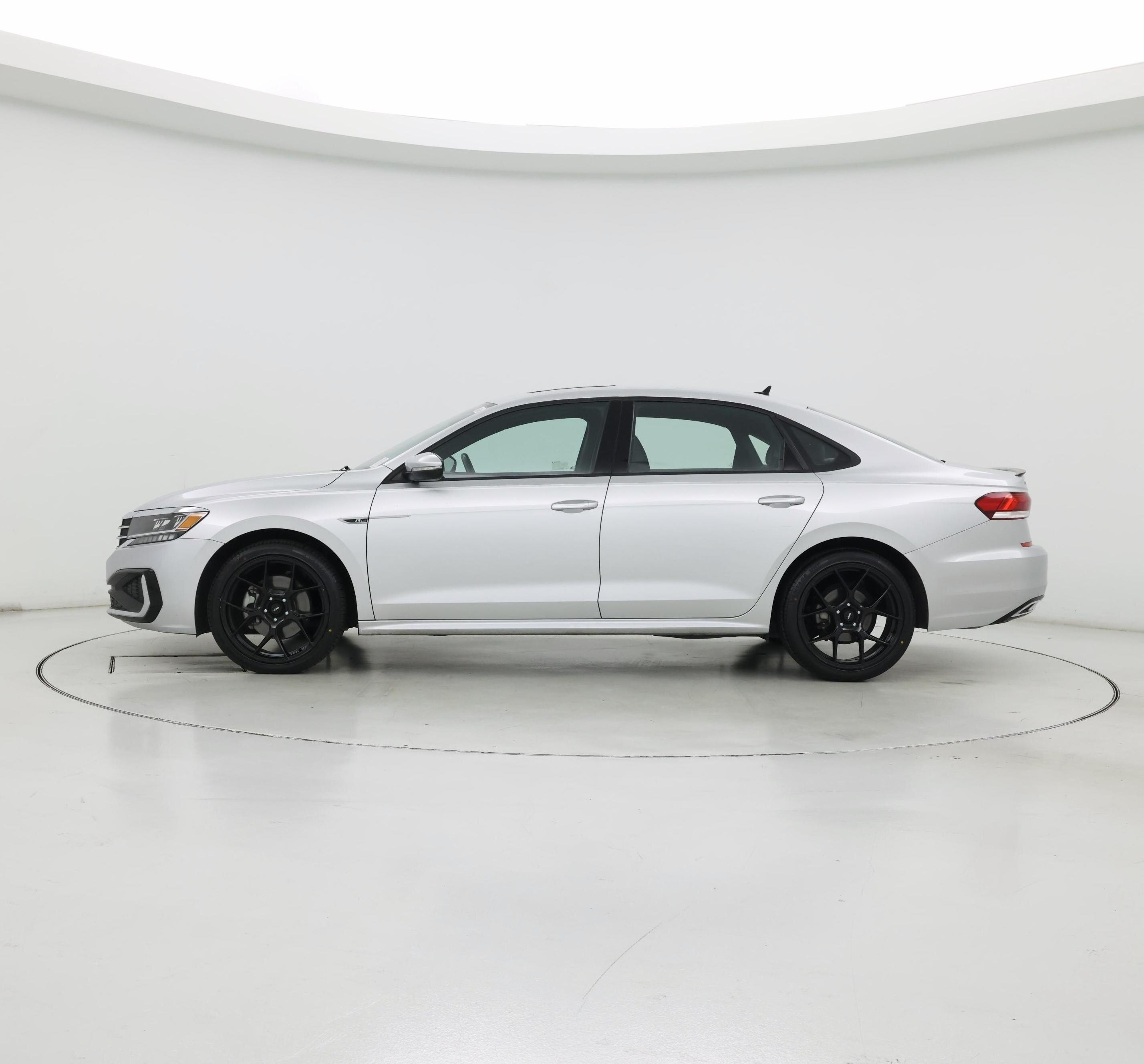 Thumbnail: 2021 Volkswagen Passat - 3
