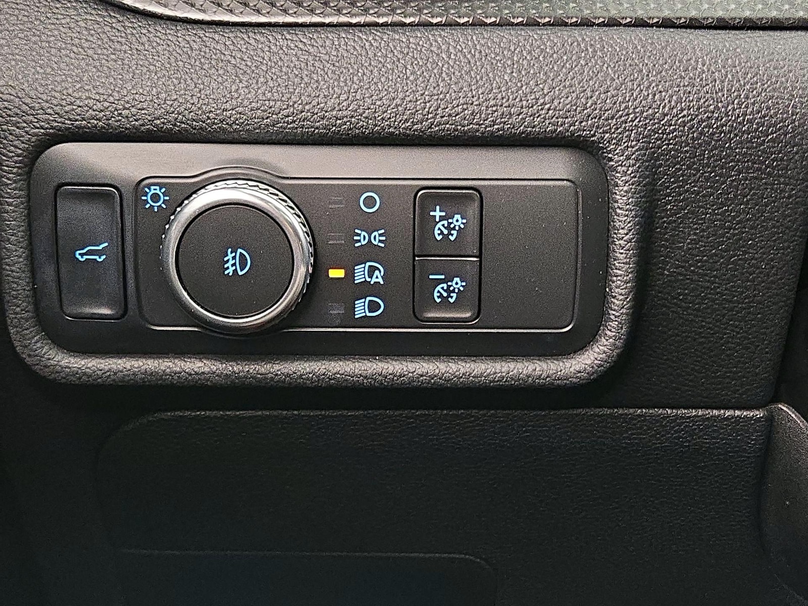 2021 Ford Explorer ST - Photo 14