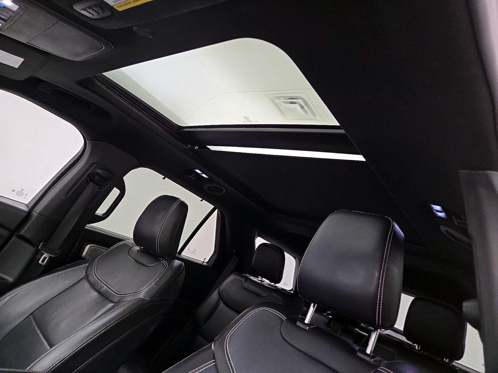 2021 Ford Explorer ST - Photo 21