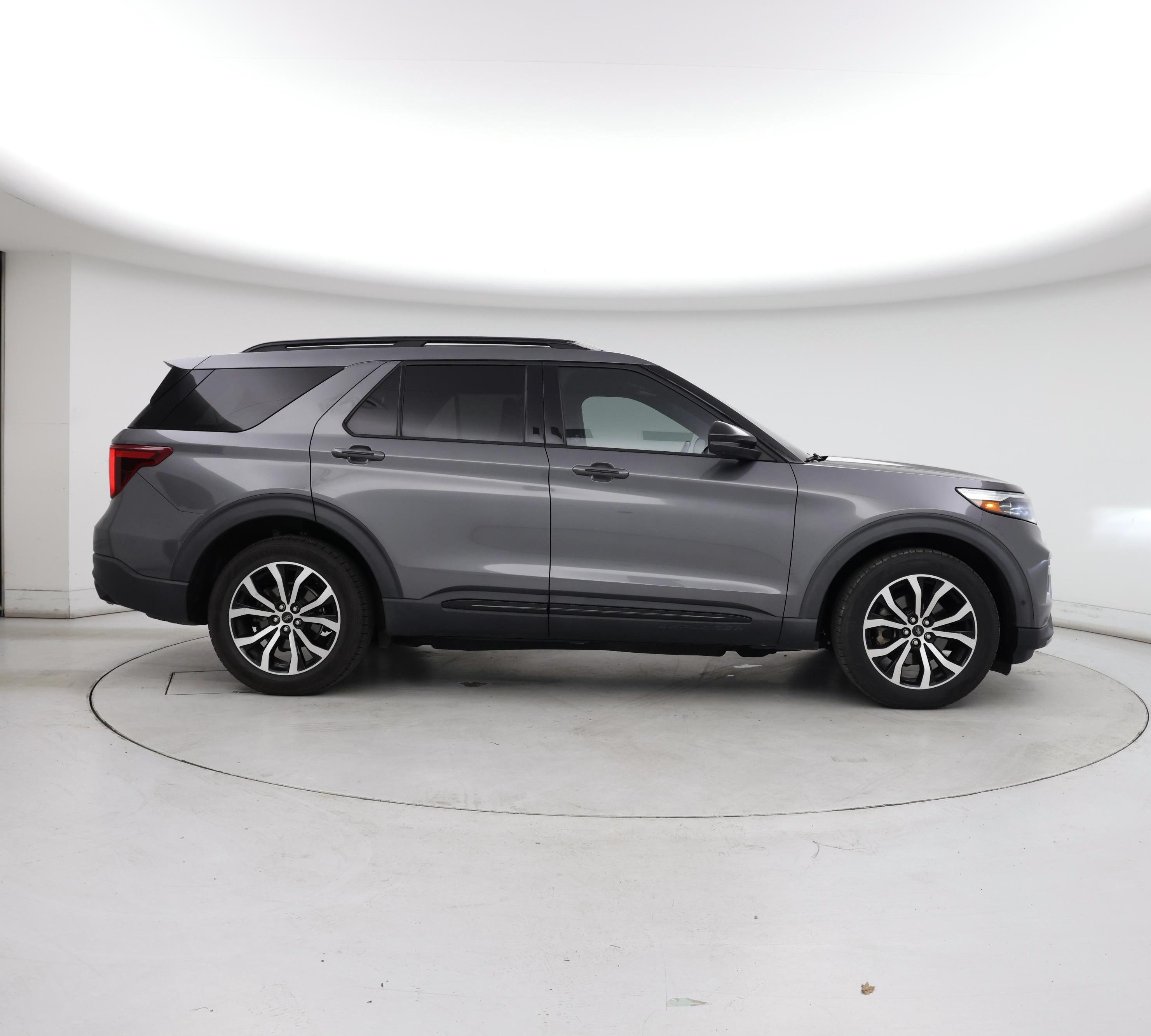 Thumbnail: 2021 Ford Explorer - 7
