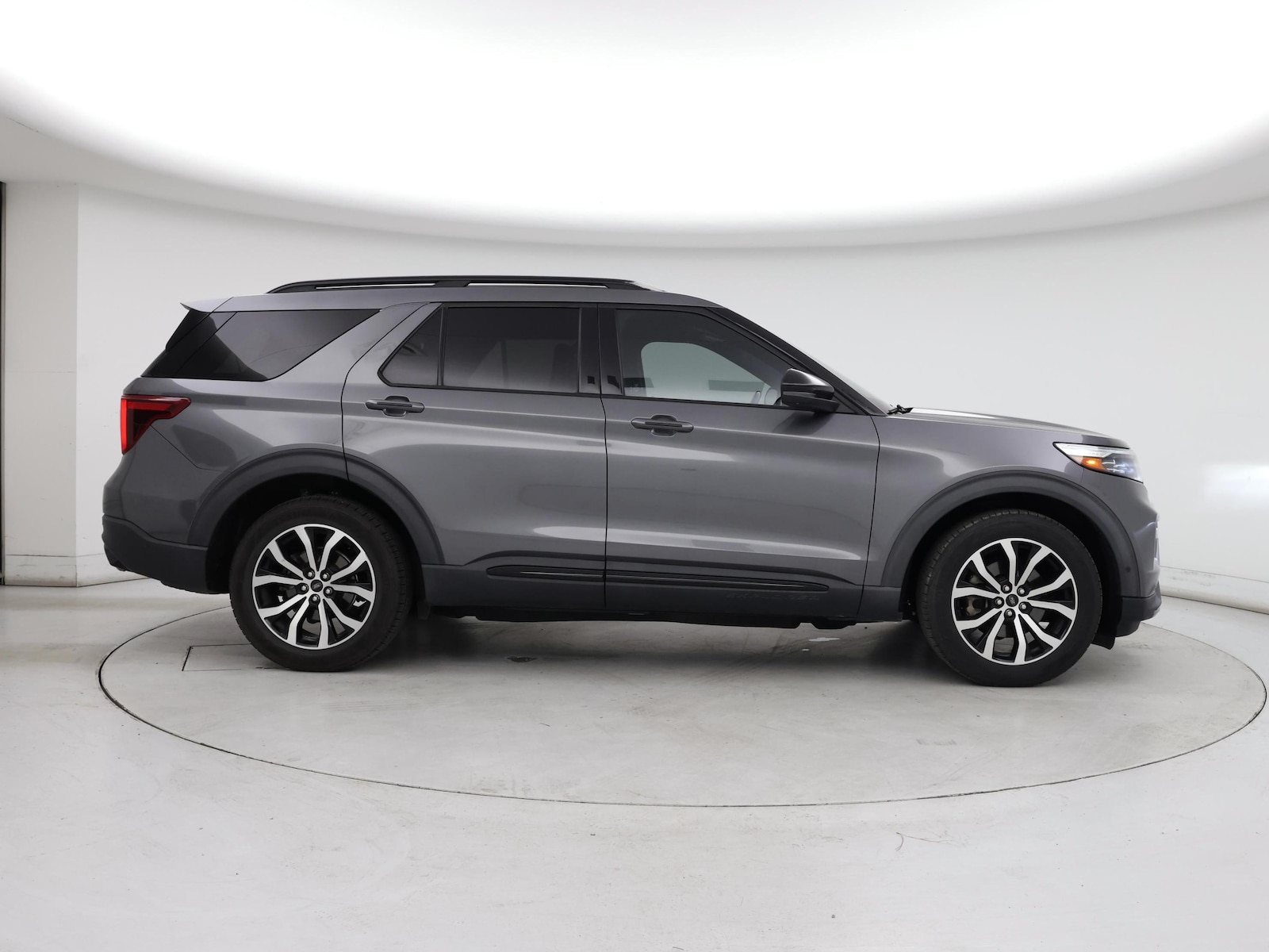 2021 Ford Explorer ST - Photo 8
