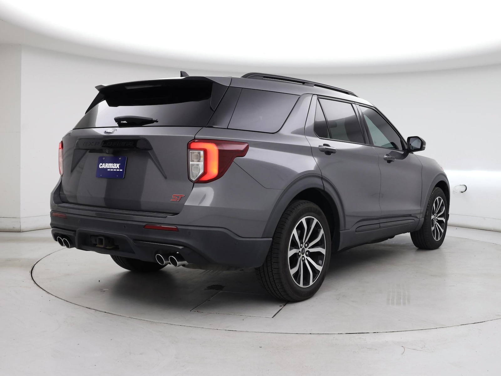 2021 Ford Explorer ST - Photo 9