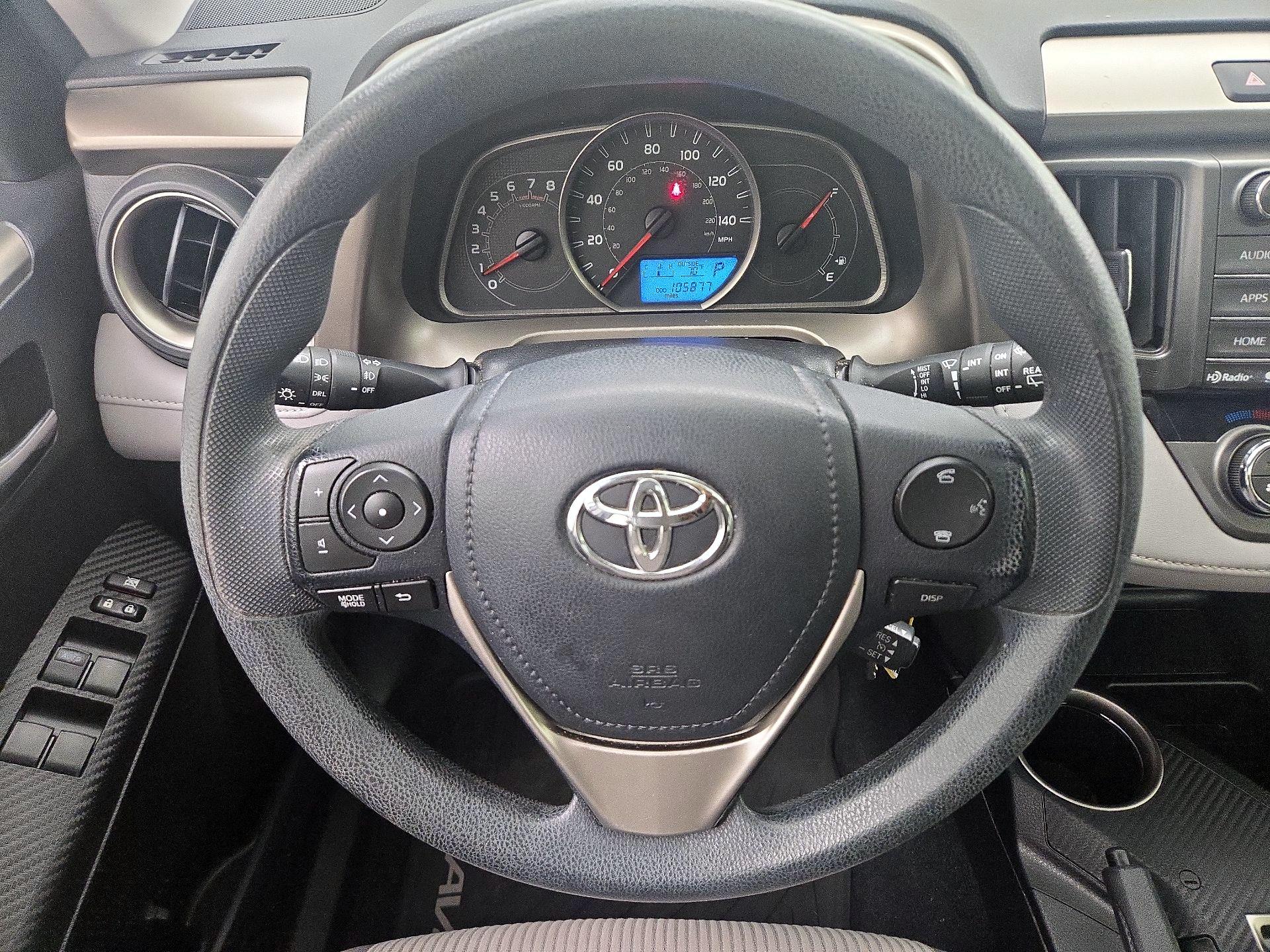 Thumbnail: 2015 Toyota RAV4 - 10