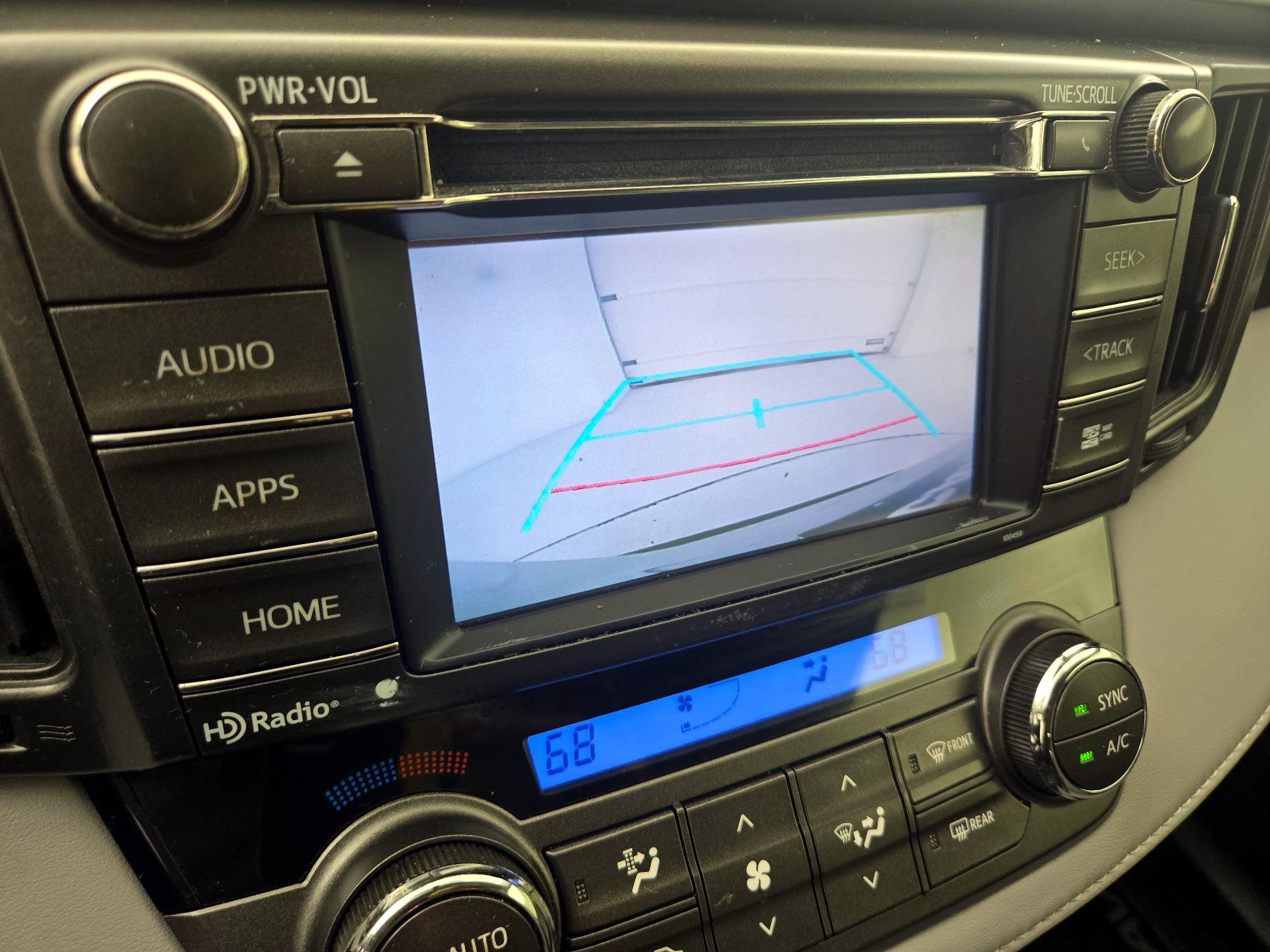 Thumbnail: 2015 Toyota RAV4 - 14