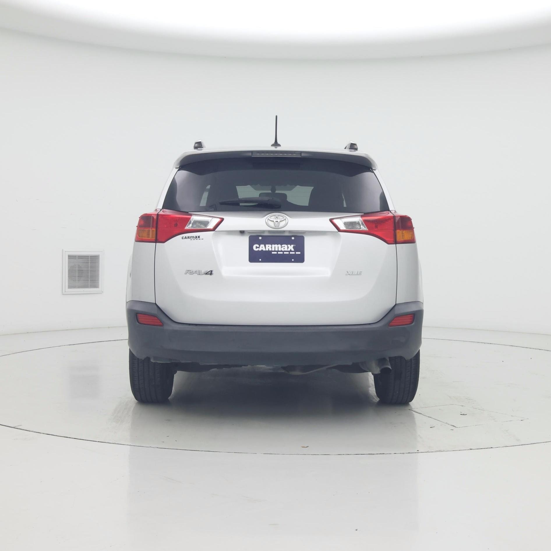 Thumbnail: 2015 Toyota RAV4 - 6