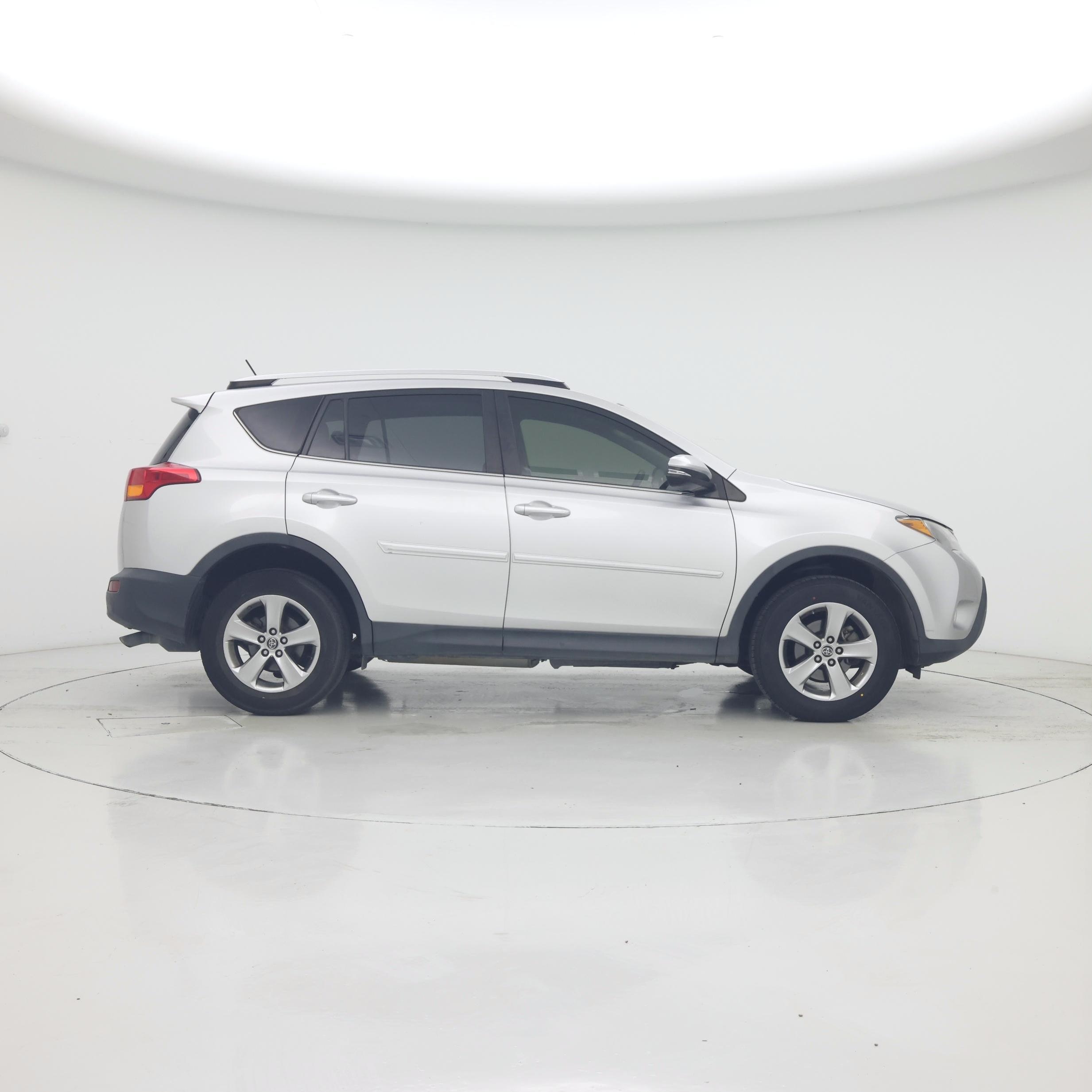 Thumbnail: 2015 Toyota RAV4 - 7