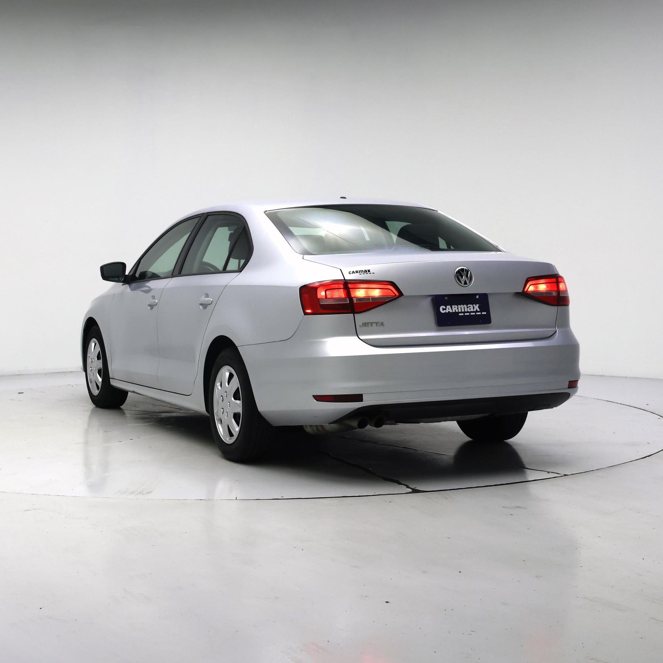 Thumbnail: 2015 Volkswagen Jetta - 2