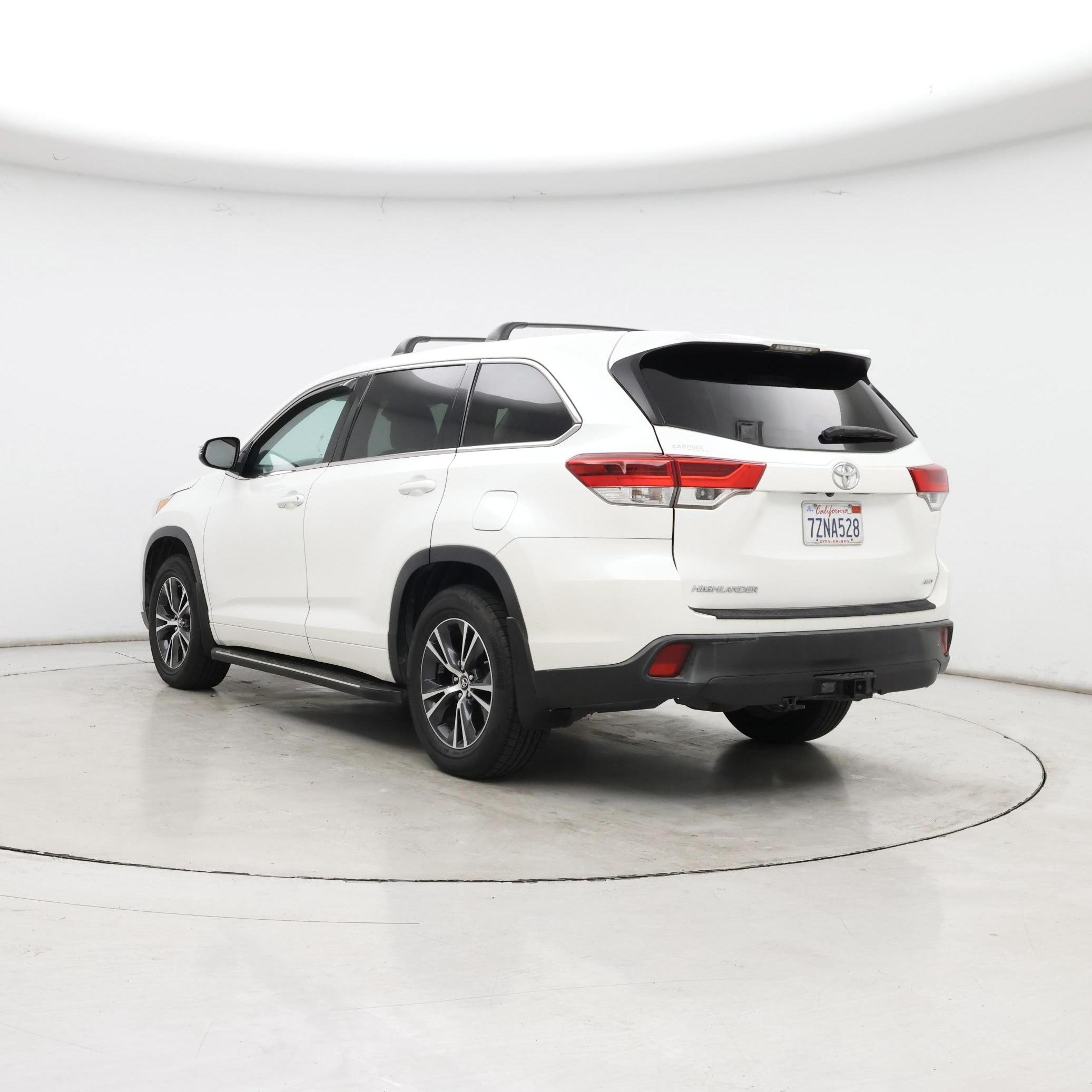 Thumbnail: 2017 Toyota Highlander - 2