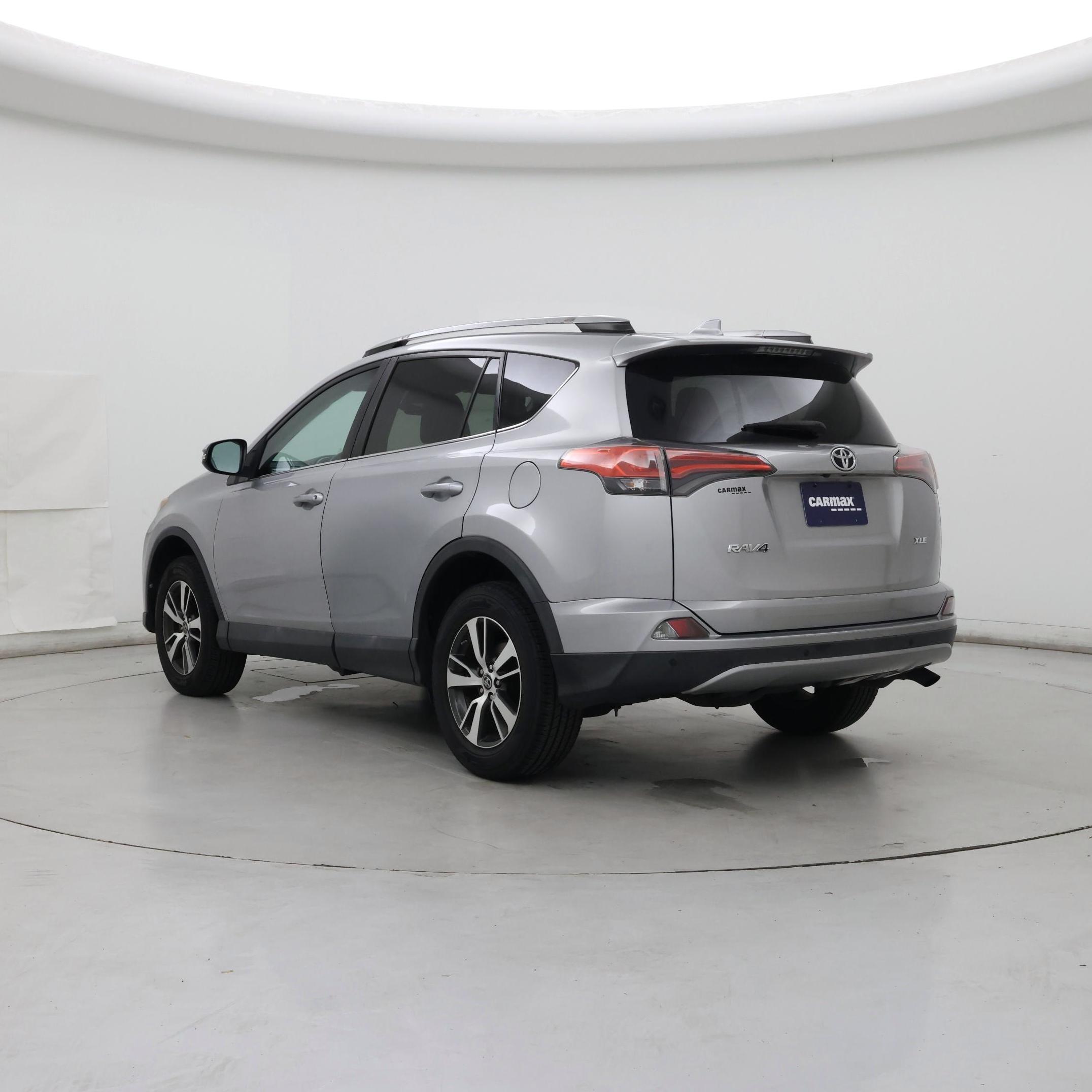 Thumbnail: 2017 Toyota RAV4 - 2