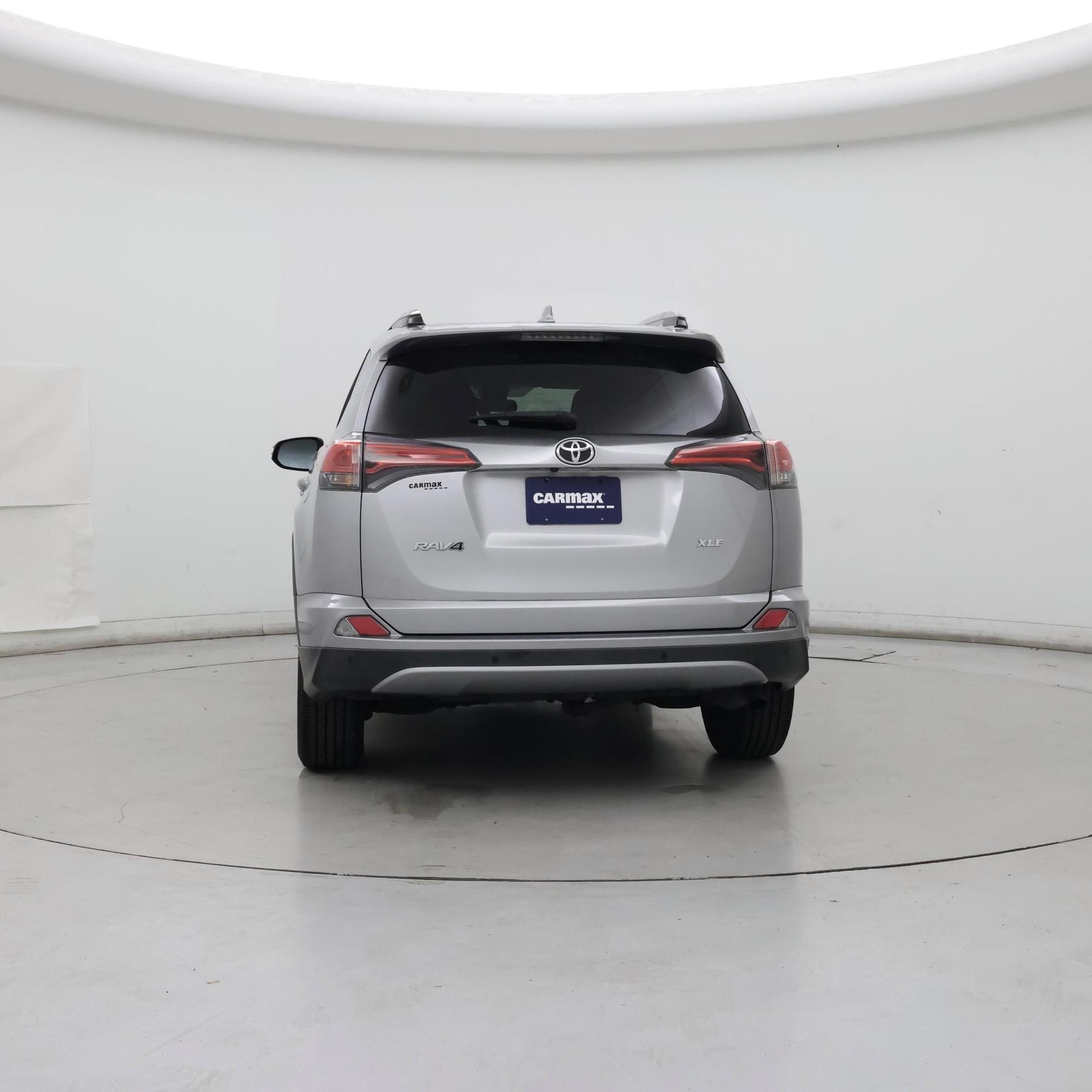 Thumbnail: 2017 Toyota RAV4 - 6