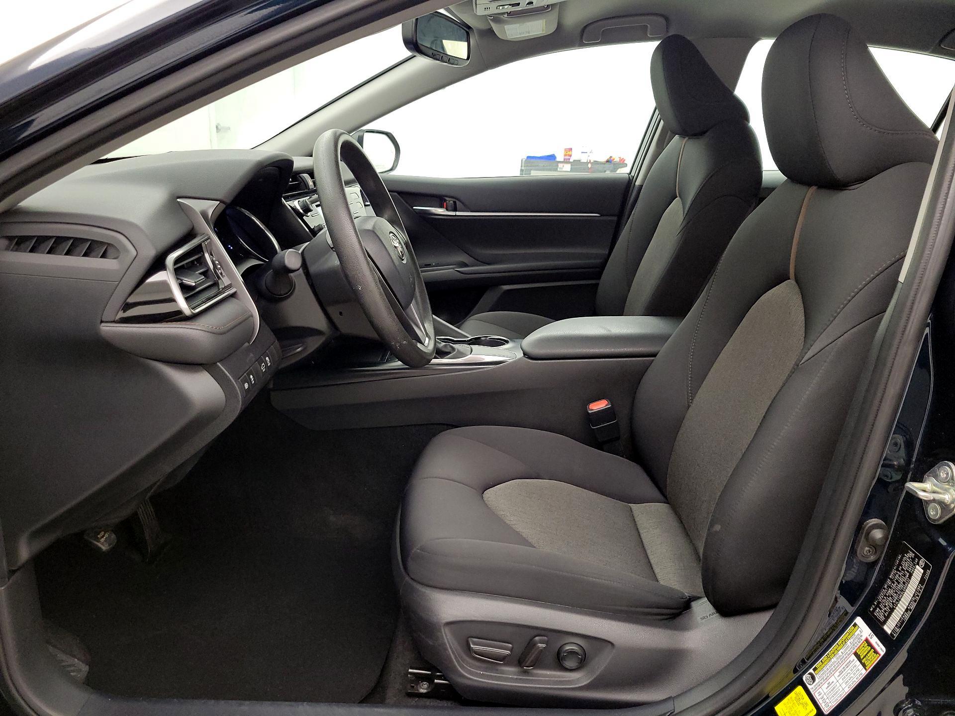 Thumbnail: 2020 Toyota Camry - 11