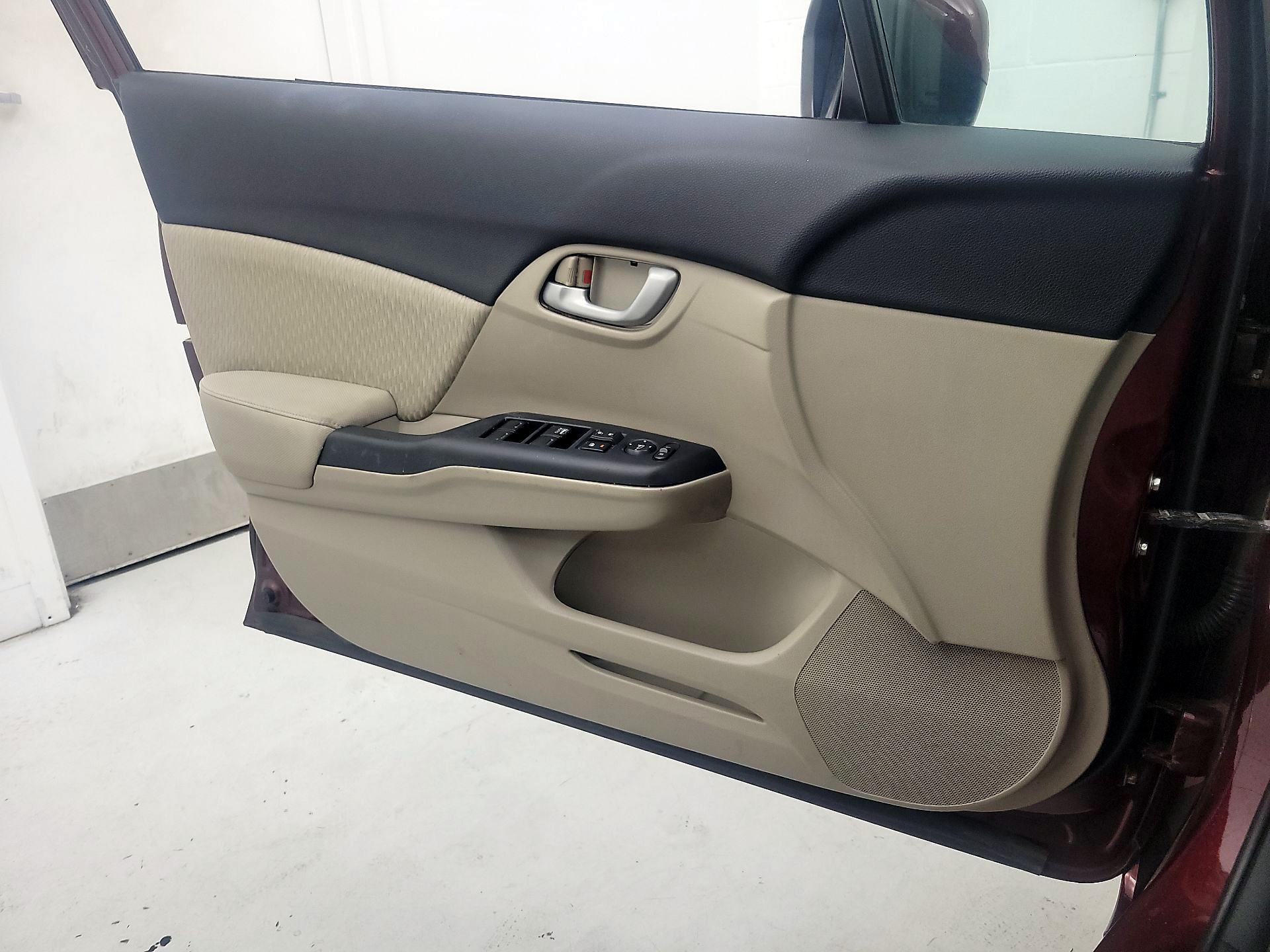 Thumbnail: 2014 Honda Civic - 12