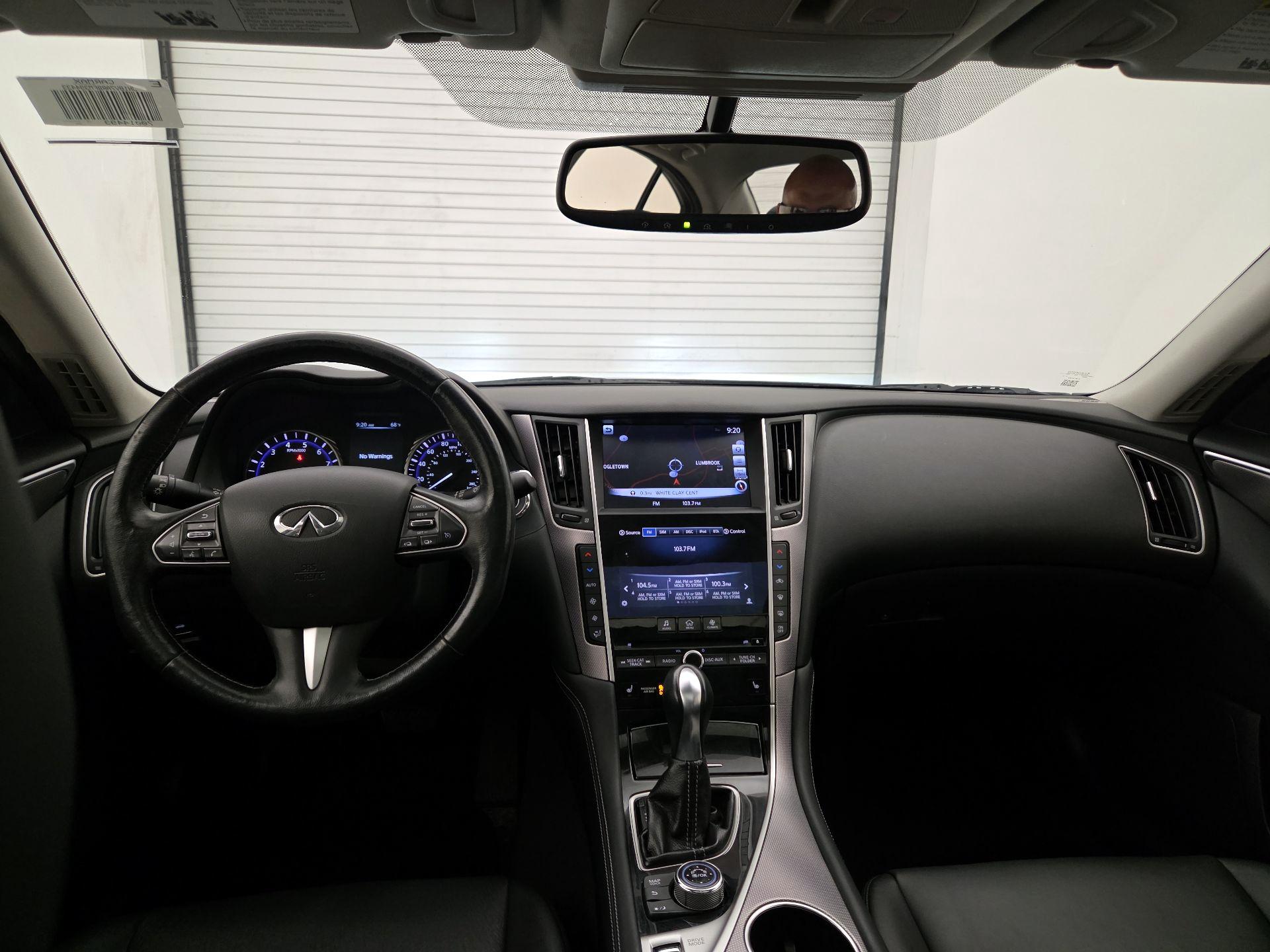 Thumbnail: 2015 INFINITI Q50 - 9