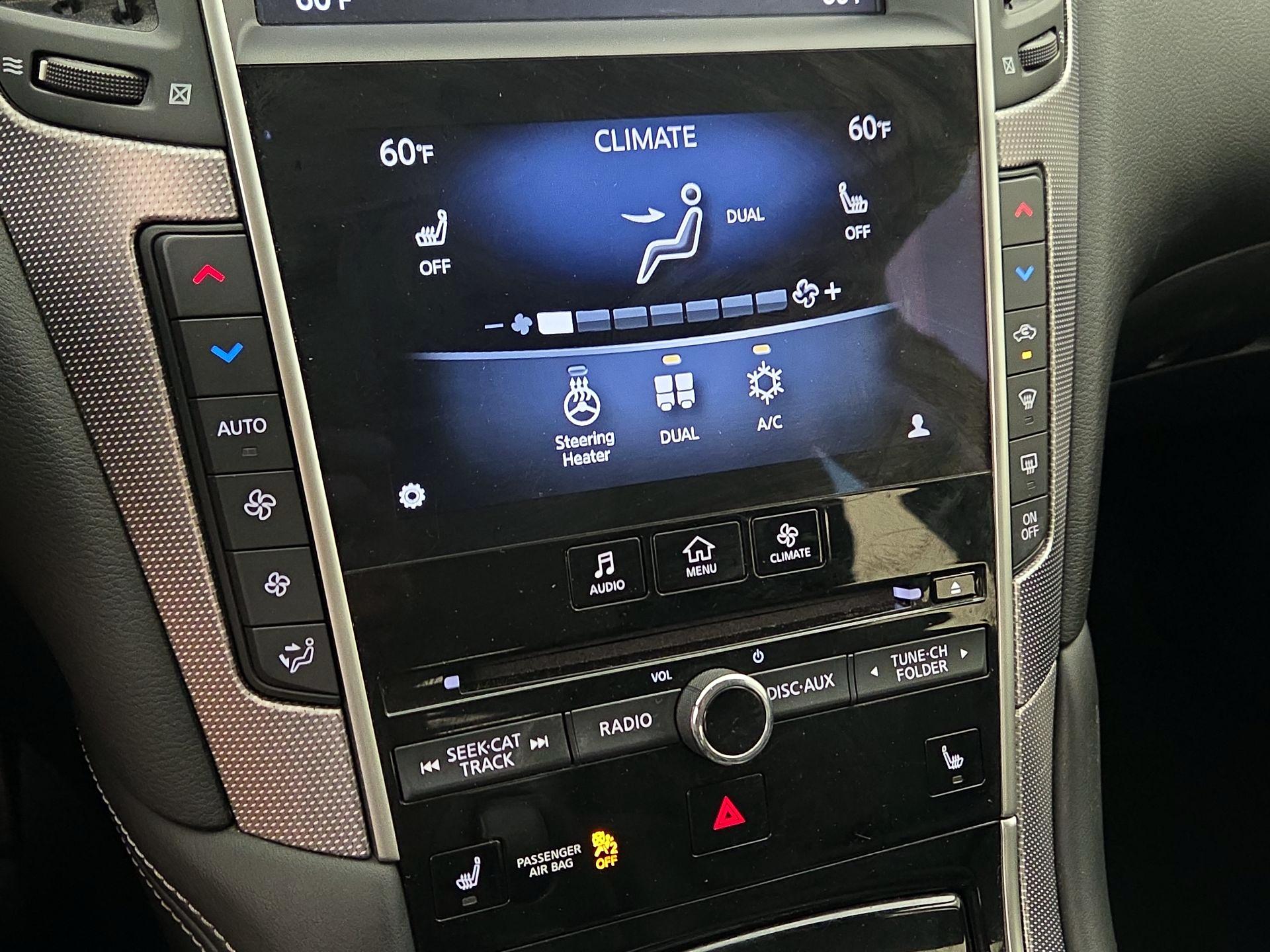 Thumbnail: 2015 INFINITI Q50 - 16
