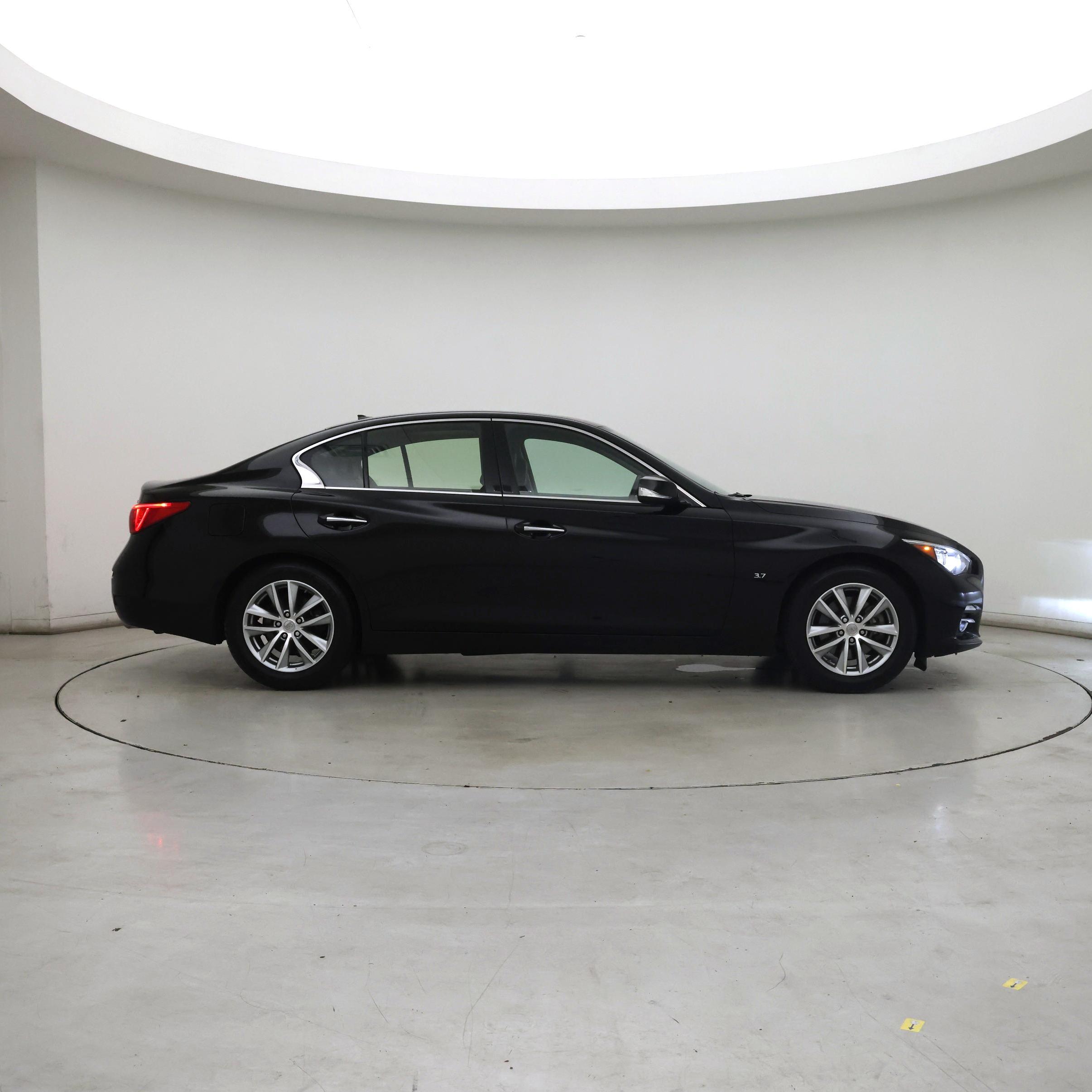 Thumbnail: 2015 INFINITI Q50 - 7