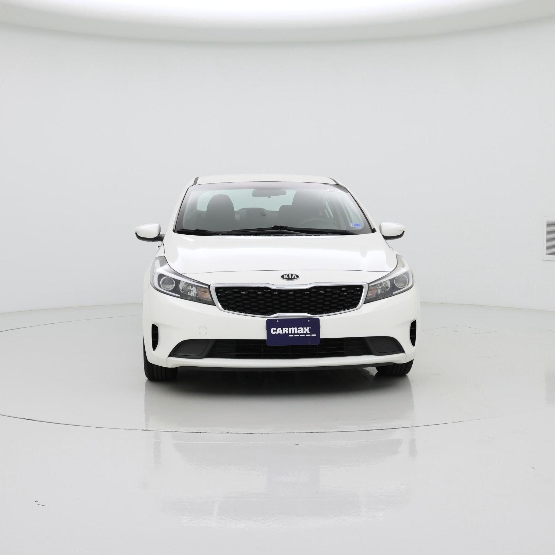 Thumbnail: 2017 Kia Forte - 5