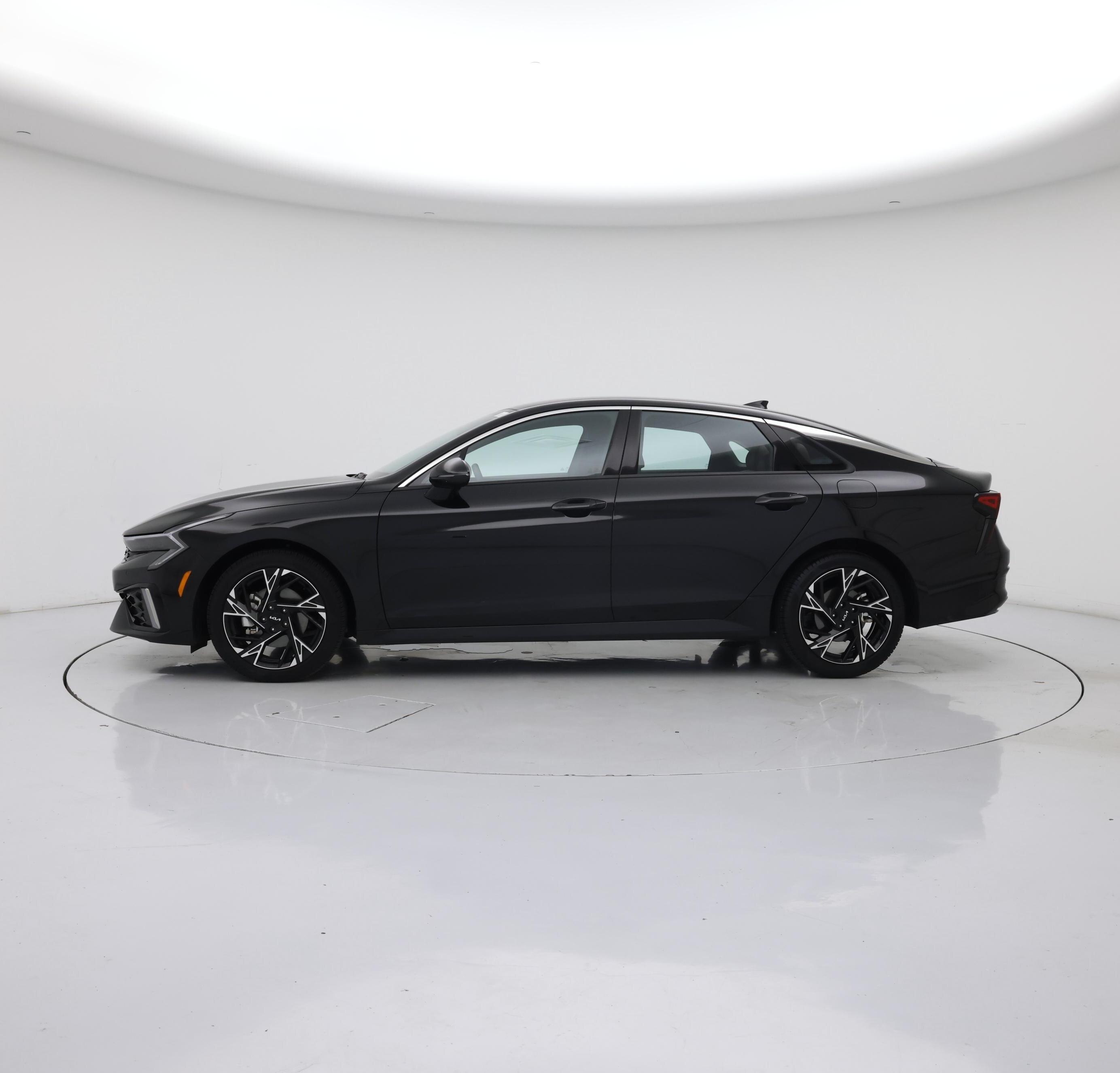 Thumbnail: 2026 Kia K5 - 3